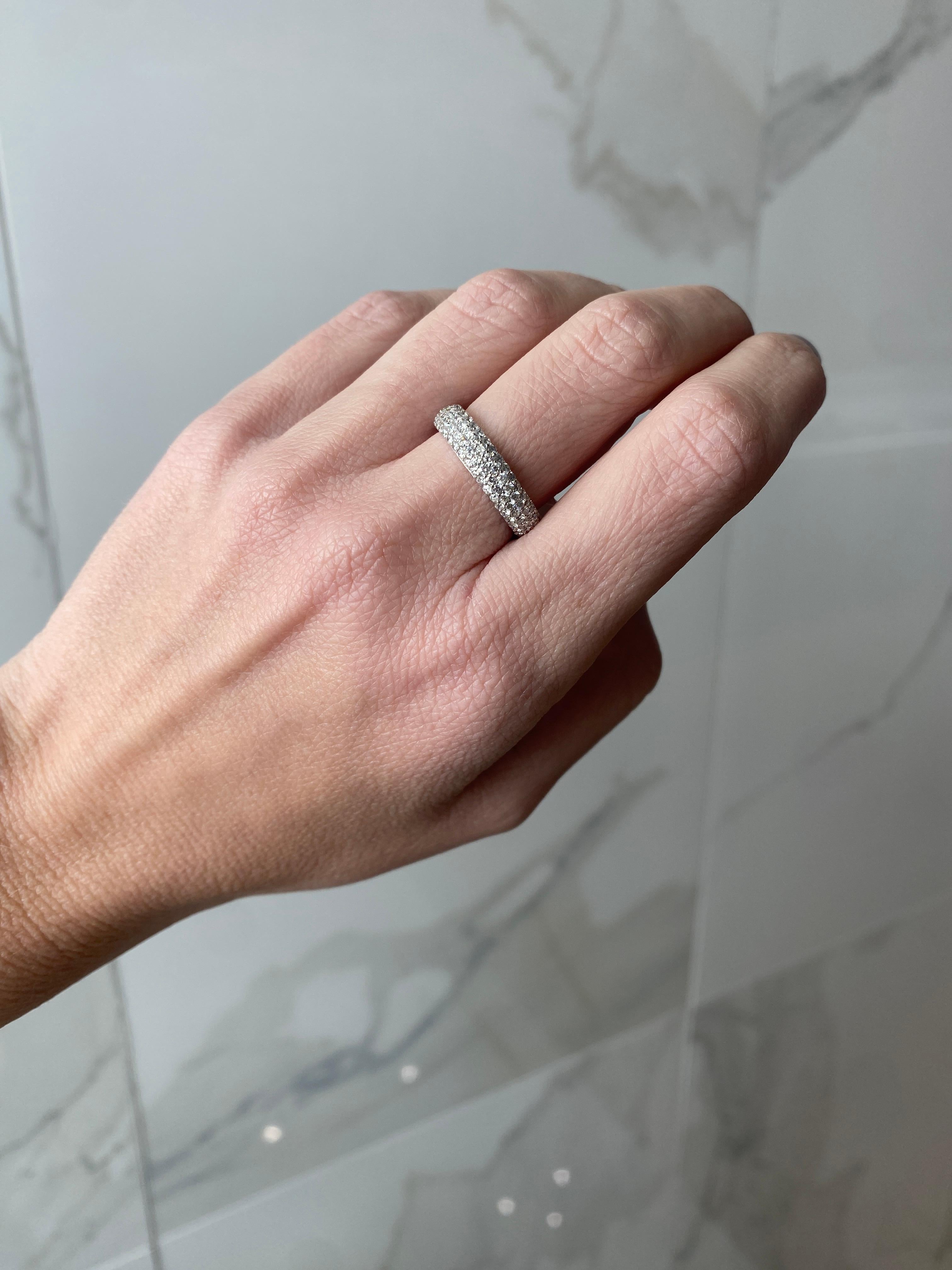 14 Karat White Gold Four Row Pave Set Diamond Wedding Band In New Condition In Houston, TX