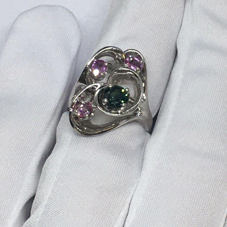 Statement-Ring aus 14 Karat Weißgold in freier Form mit rosa-blauem Saphir 10,8 Gramm Größe 7 Damen im Angebot