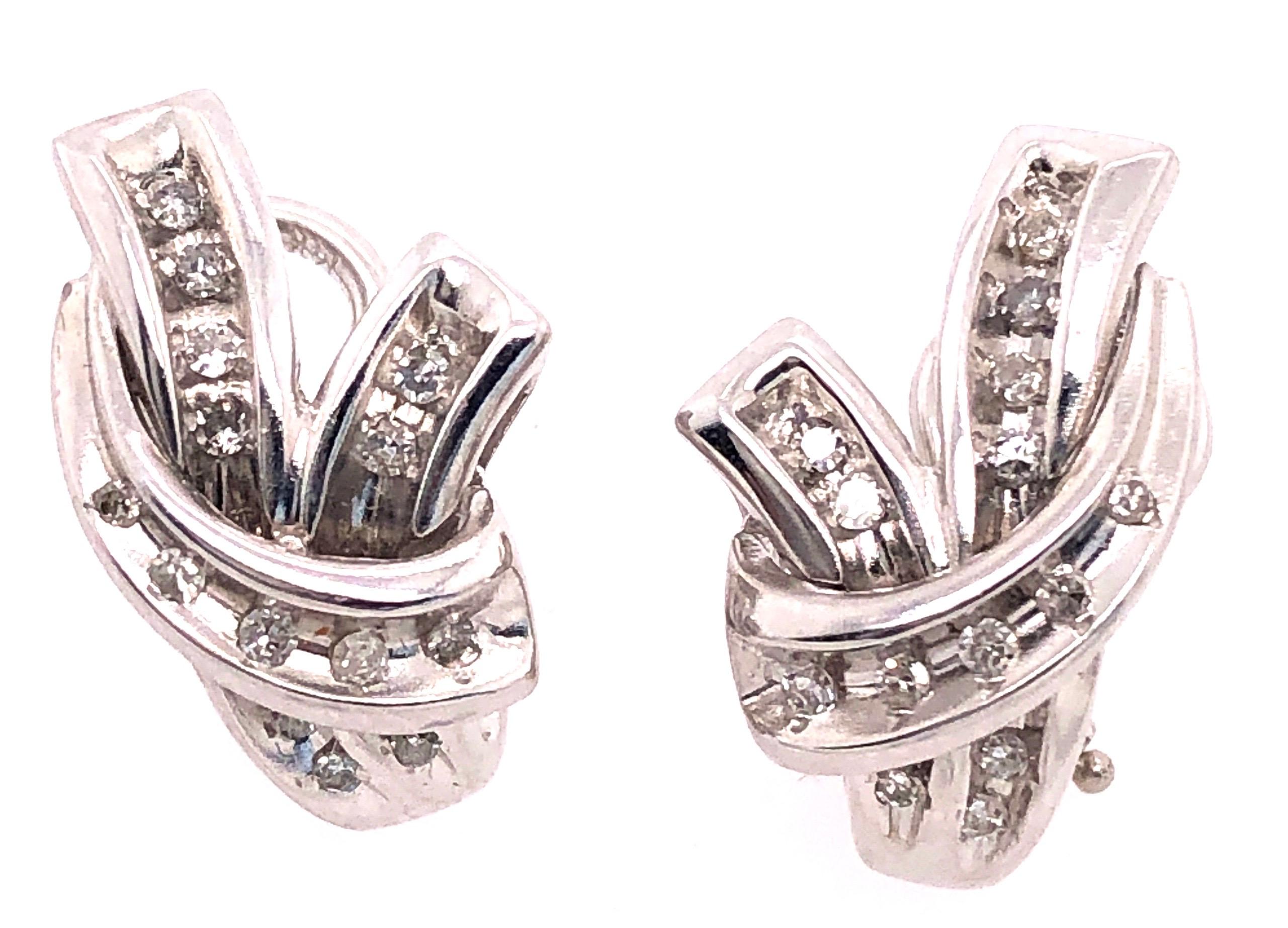 14 Karat White Gold French Back Earrings with Round Diamonds 0.50 Total Diamond Weight.
0.95 grams total weight.