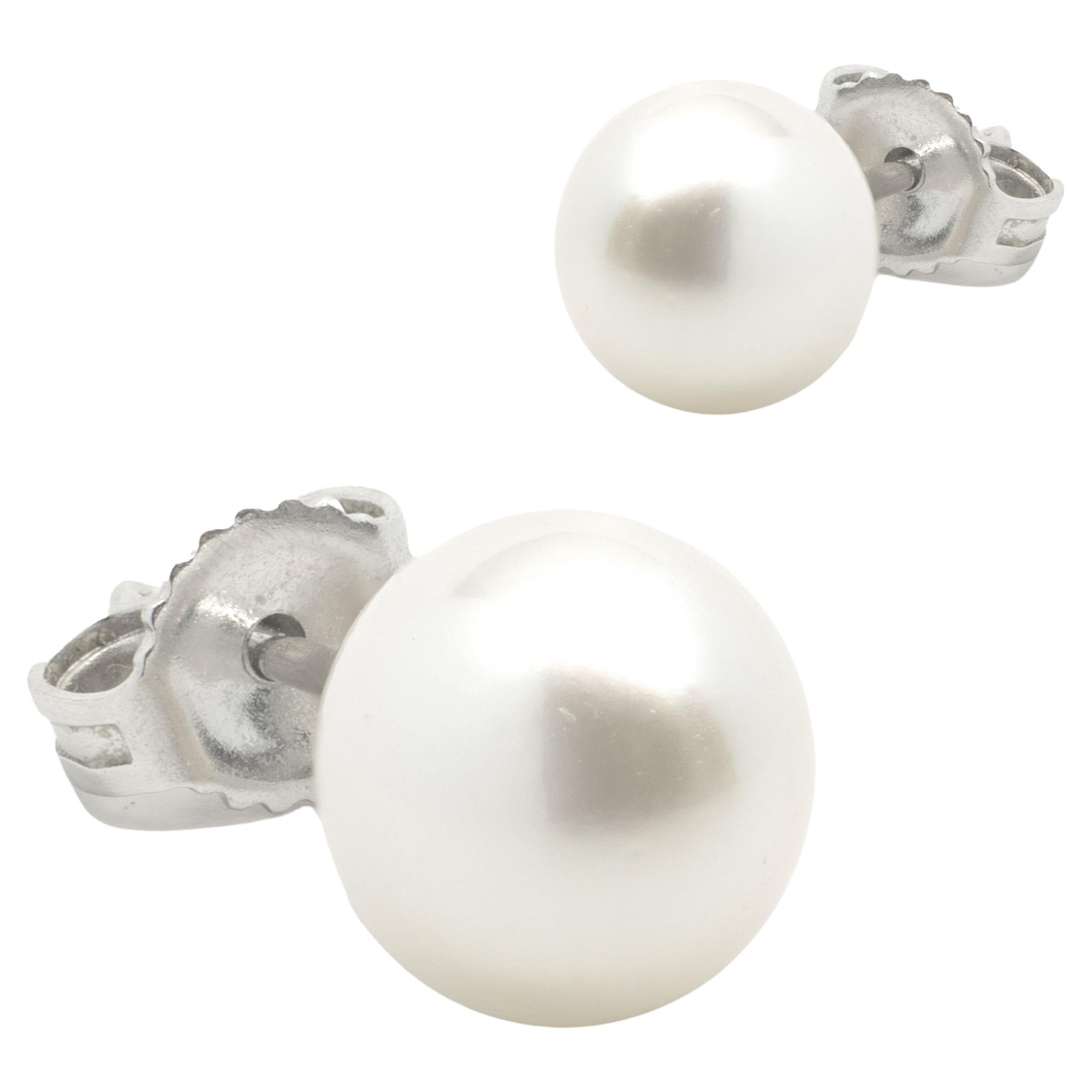 14 Karat White Gold Freshwater Cultured Pearl Earrings For Sale