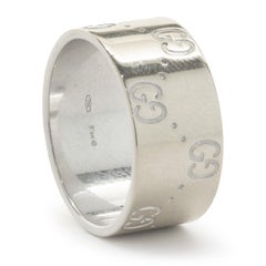 18 Karat White Gold GG Band