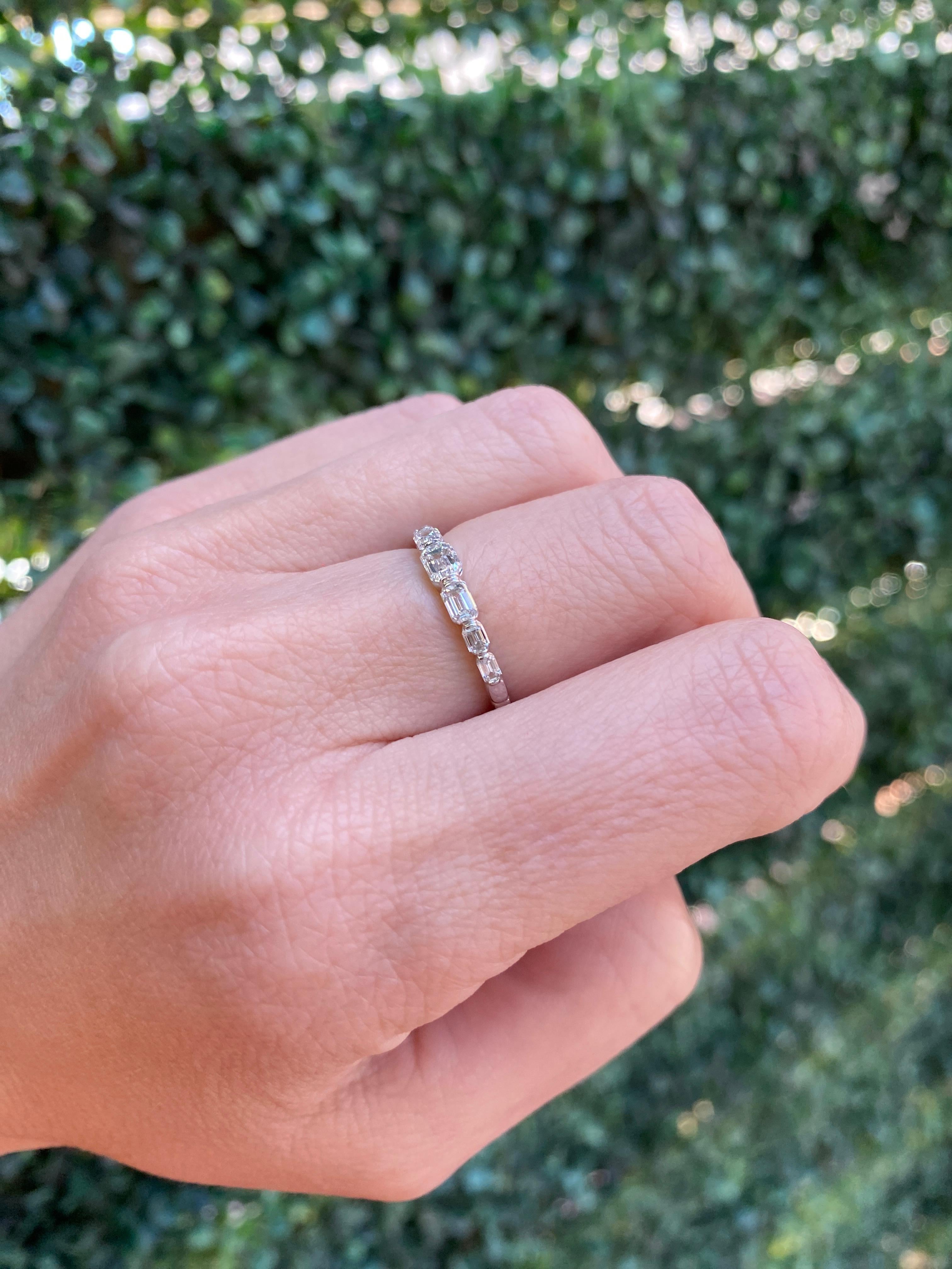 14 Karat White Gold Graduated Emerald Cut Diamond Band For Sale 4