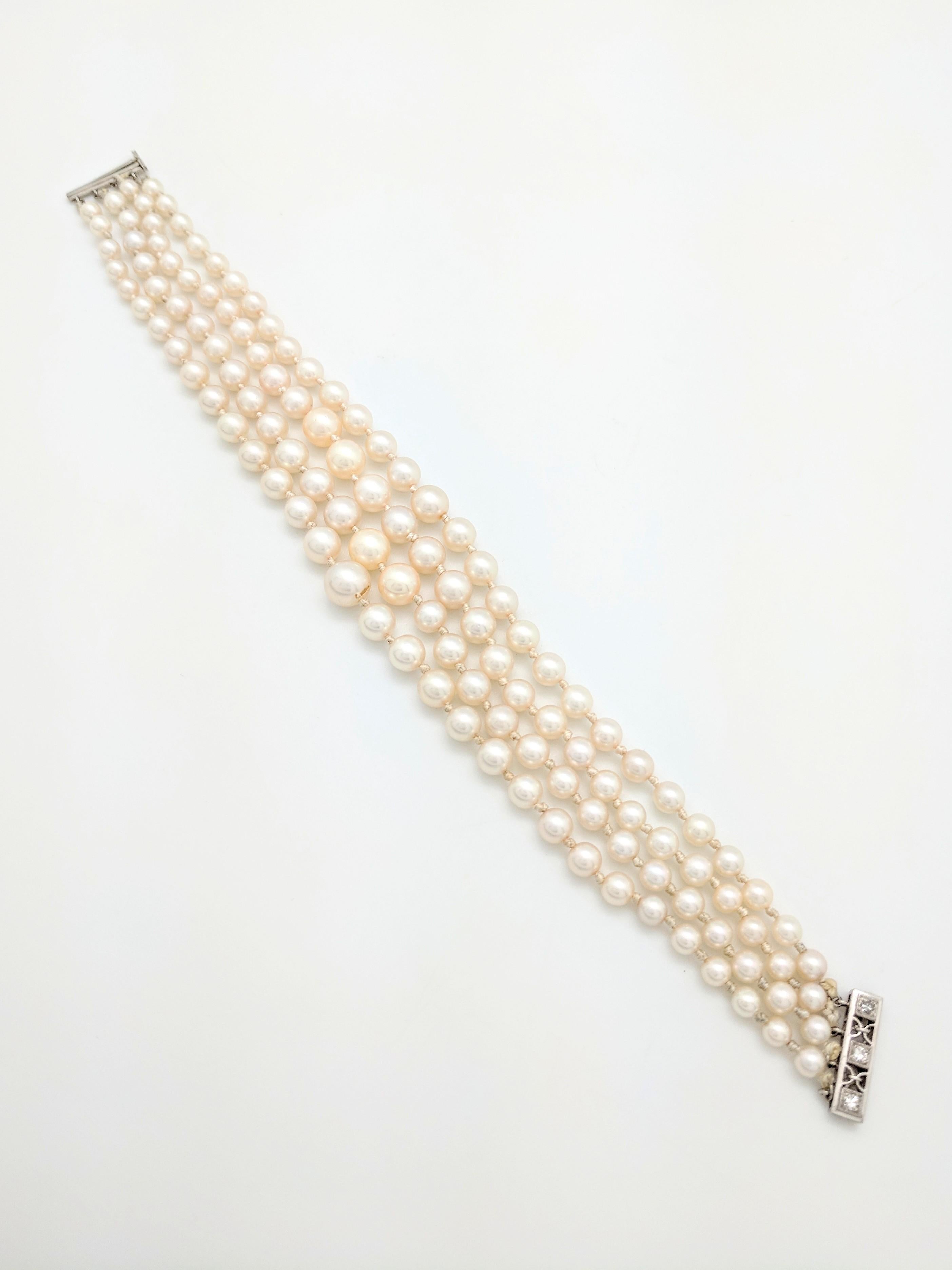 14 Karat White Gold Graduating Multi-Strand Pearl Bracelet In Excellent Condition In Gainesville, FL