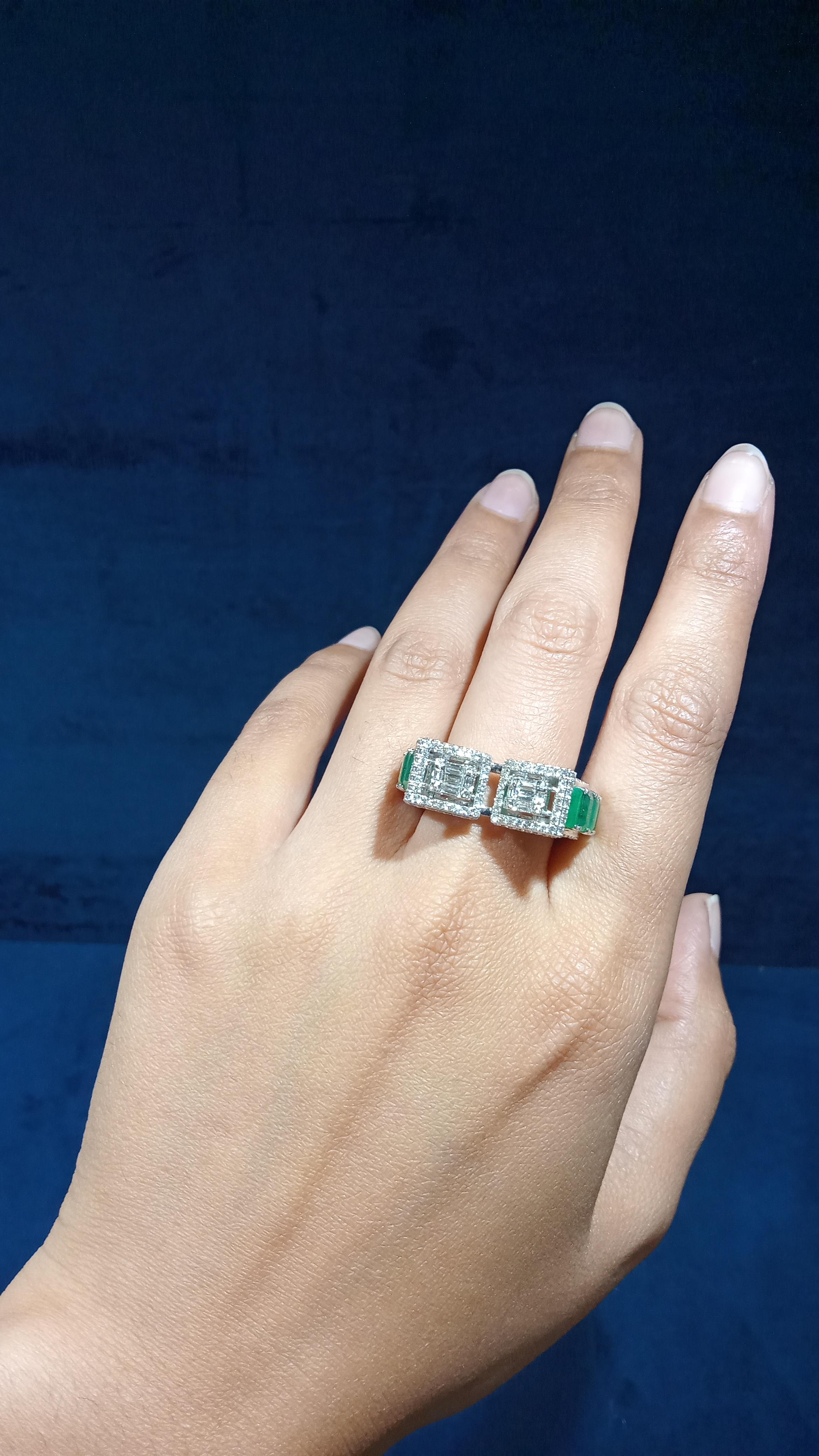 For Sale:  14 Karat White Gold Green Emerald Fancy Shape White Diamond Ring 2