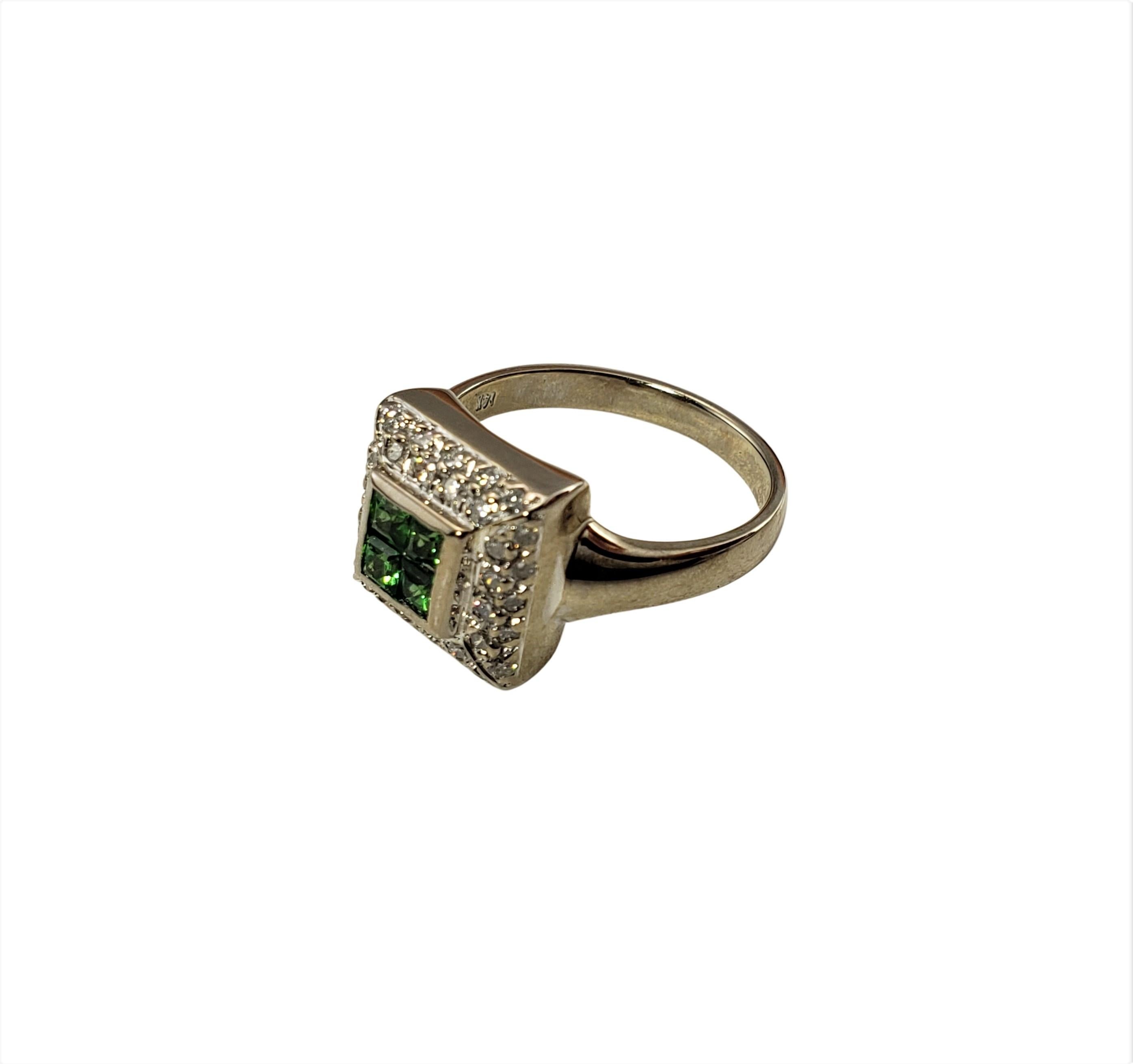 Brilliant Cut 14 Karat White Gold Green Tourmaline and Diamond Ring For Sale