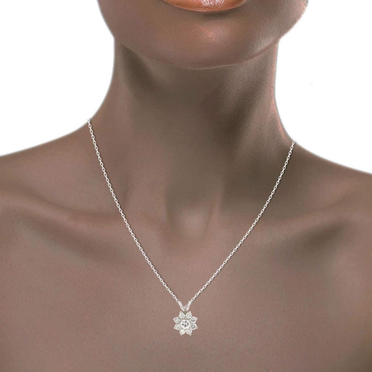 14 Karat White Gold Halo Diamond Pendant '3/4 Carat' In New Condition For Sale In San Francisco, CA