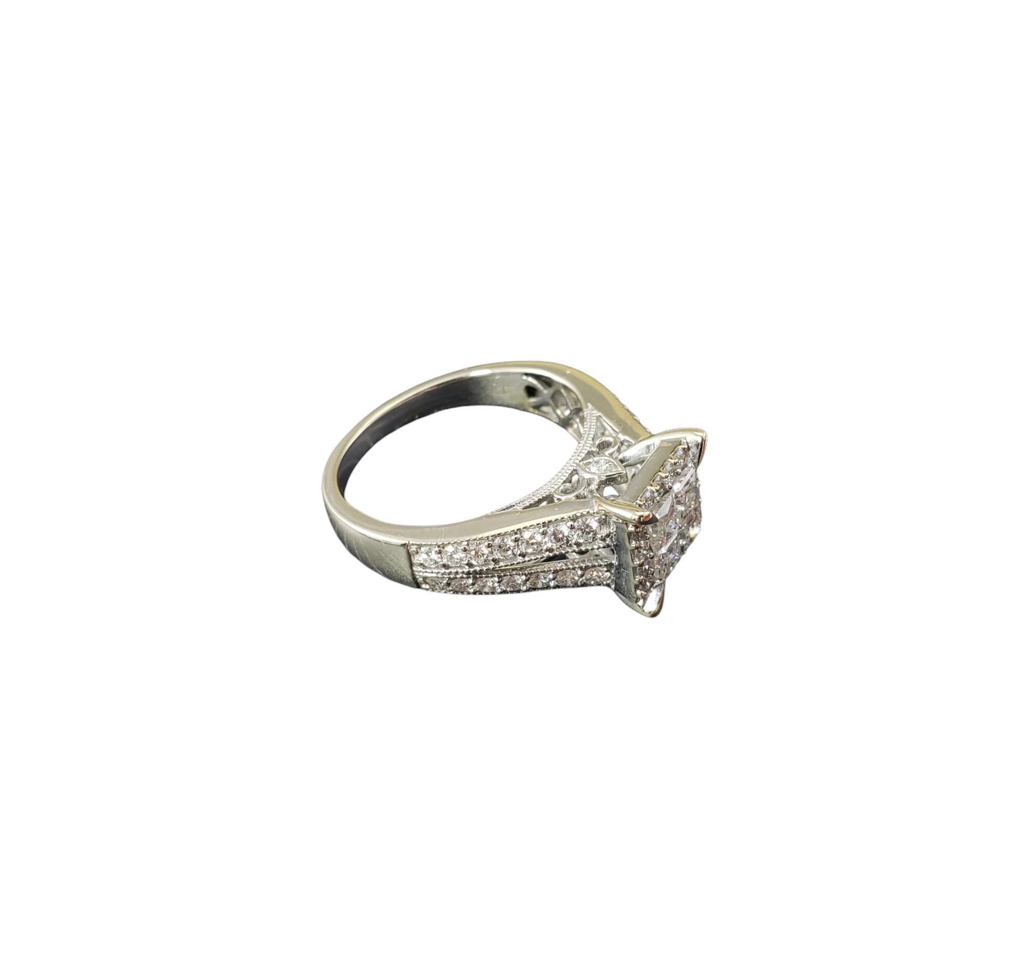 14 Karat White Gold Halo Style Diamond Split Shank Ring Size 7  #17175 In Good Condition For Sale In Washington Depot, CT