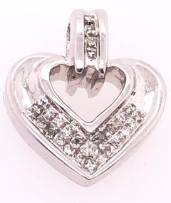 14 Karat White Gold Heart Pendant with Princess Cut Diamonds 0.25 TDW