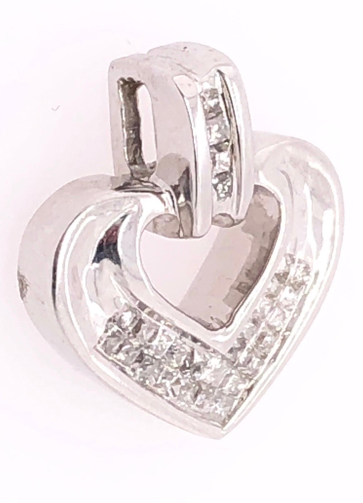 Women's or Men's 14 Karat White Gold Heart Pendant with Princess Cut Diamonds 0.25 TDW For Sale