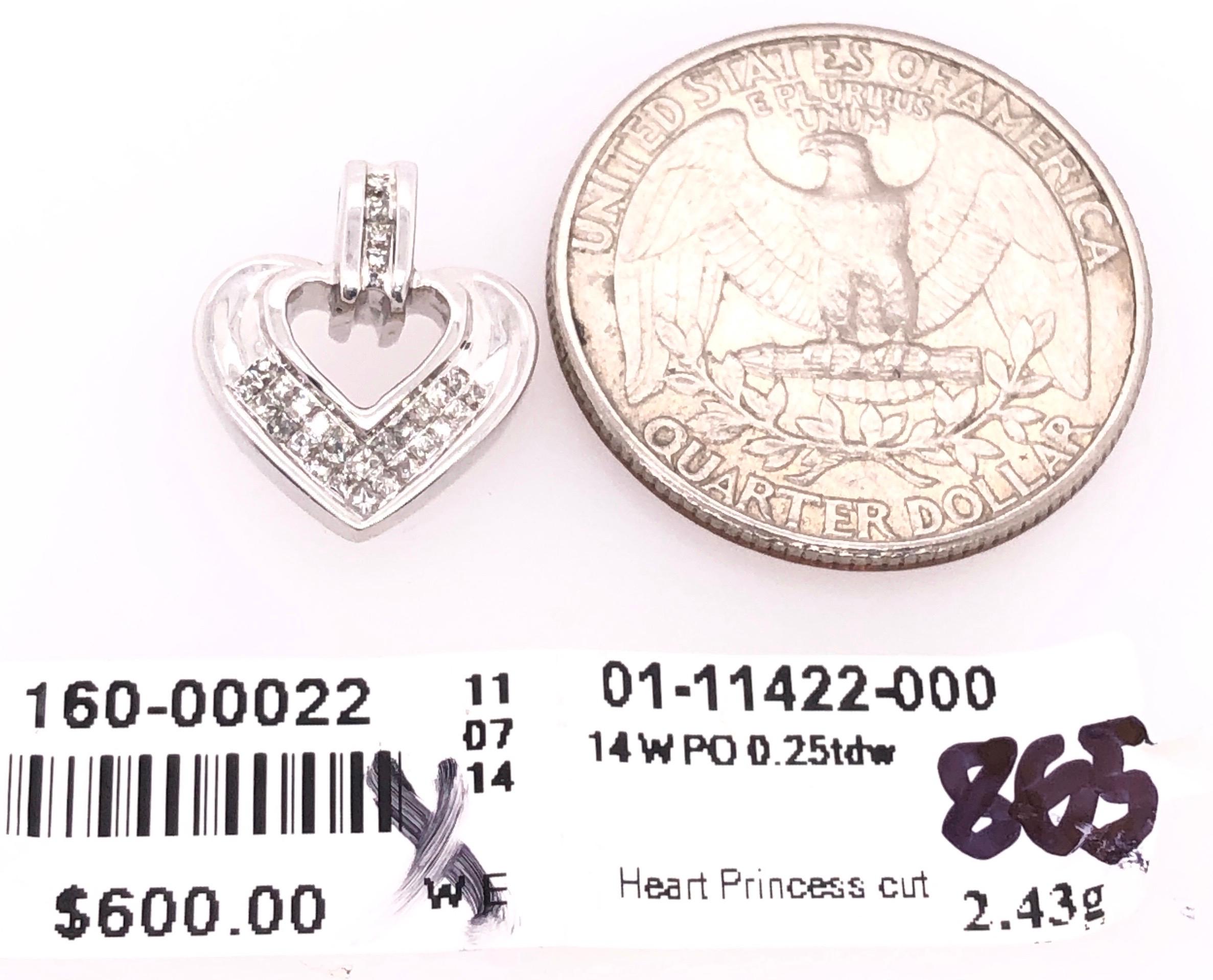 14 Karat White Gold Heart Pendant with Princess Cut Diamonds 0.25 TDW For Sale 2