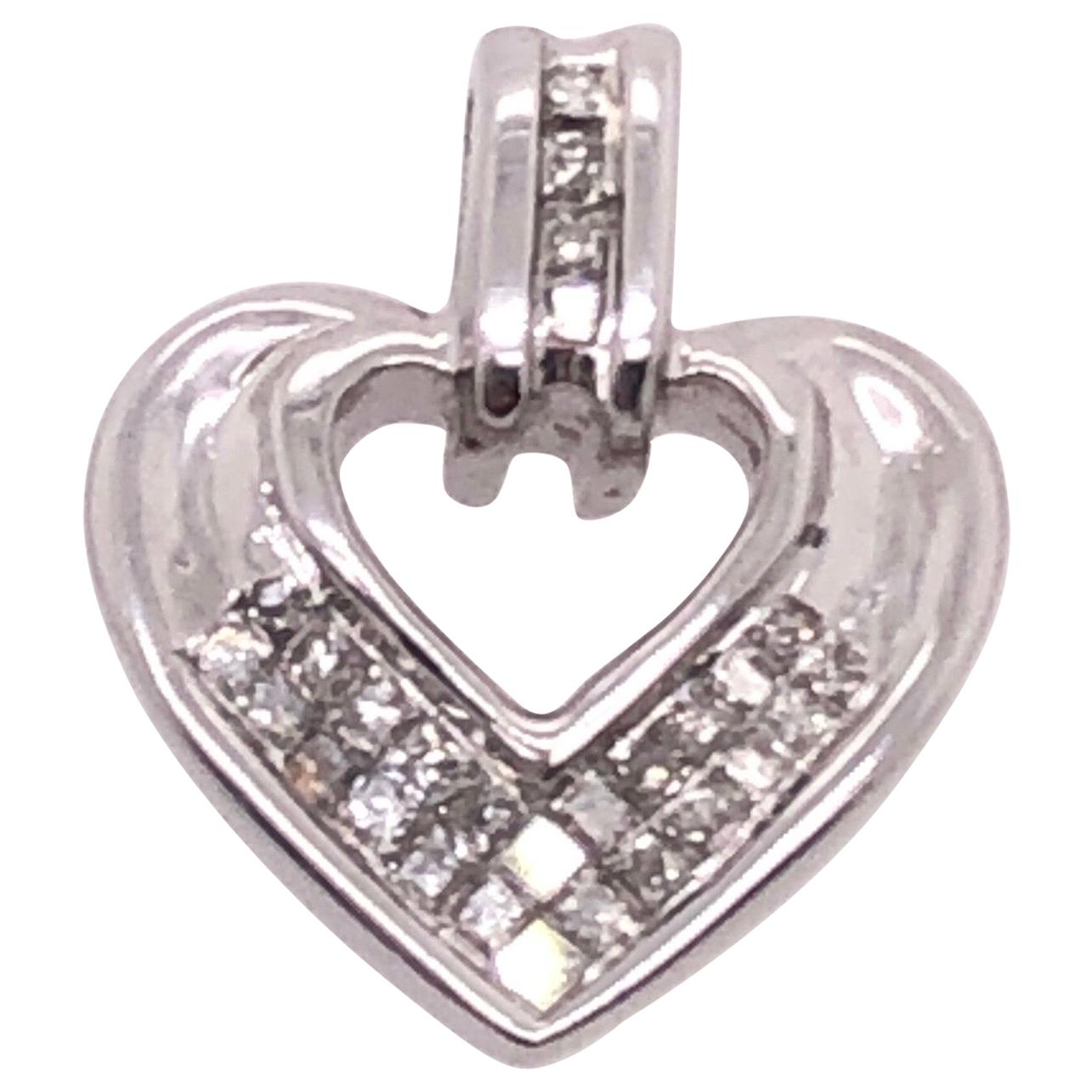 14 Karat White Gold Heart Pendant with Princess Cut Diamonds 0.25 TDW