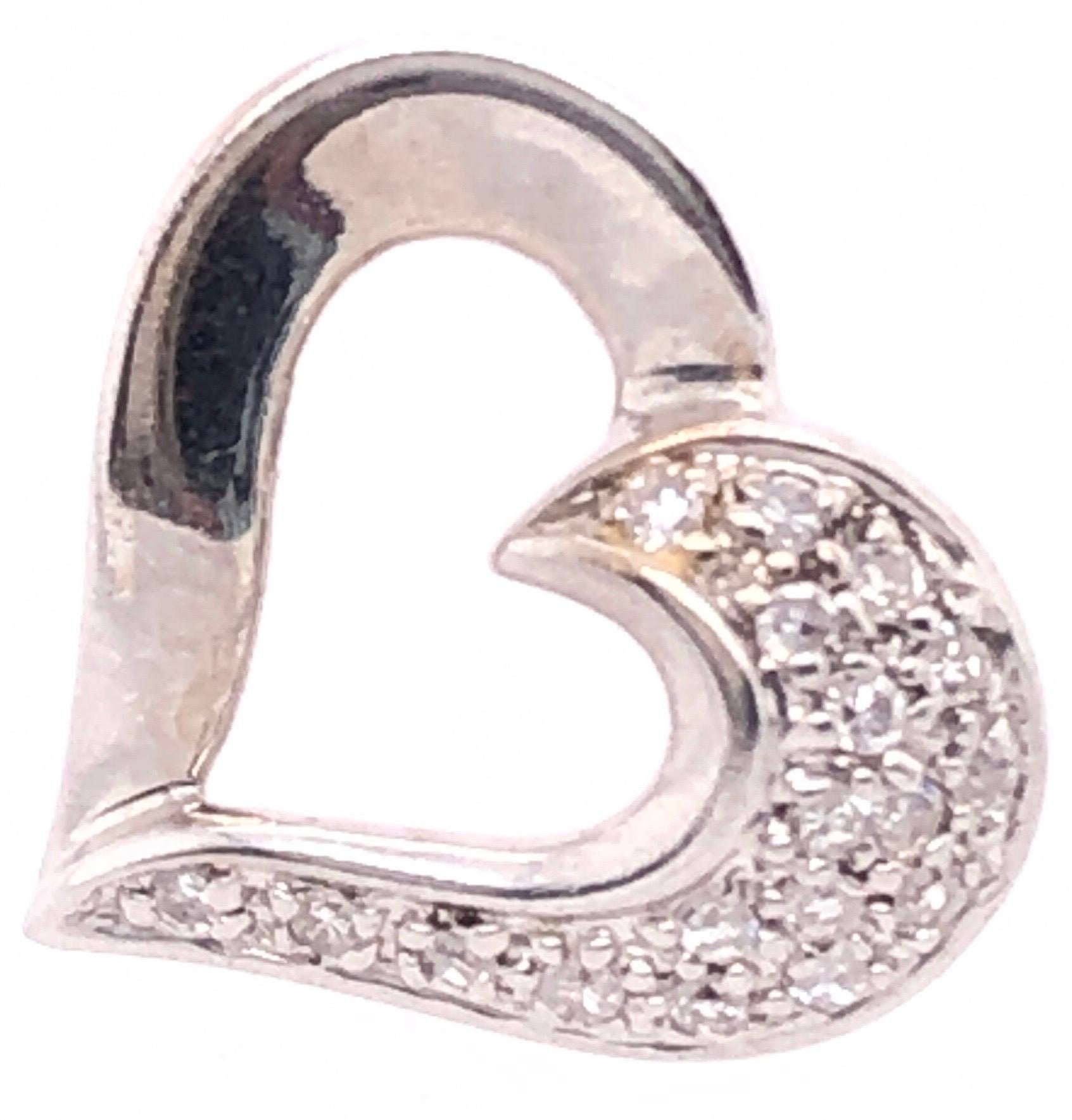 Modern 14 Karat White Gold Heart Shape Earrings with Diamonds For Sale