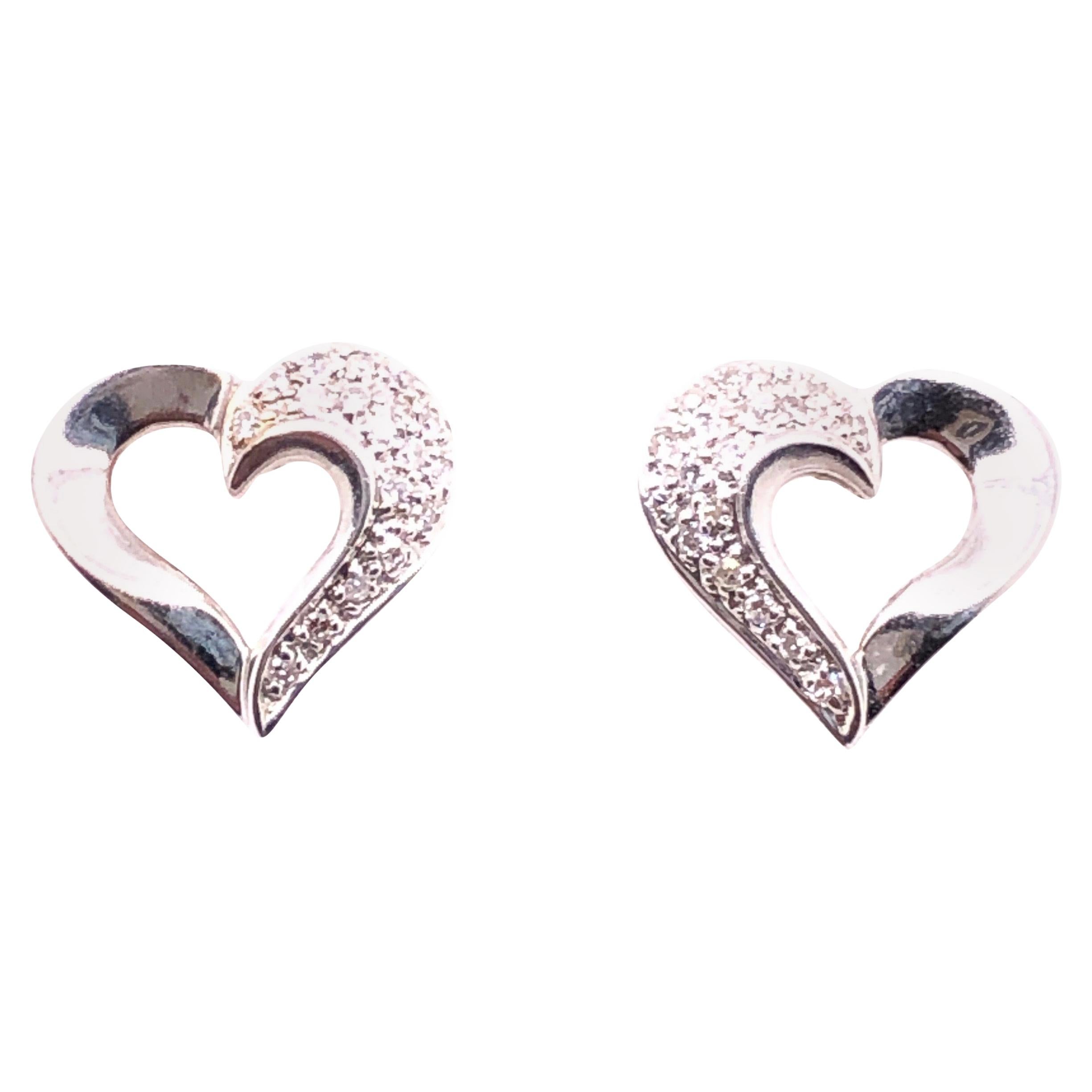 14 Karat White Gold Heart Shape Earrings with Diamonds For Sale
