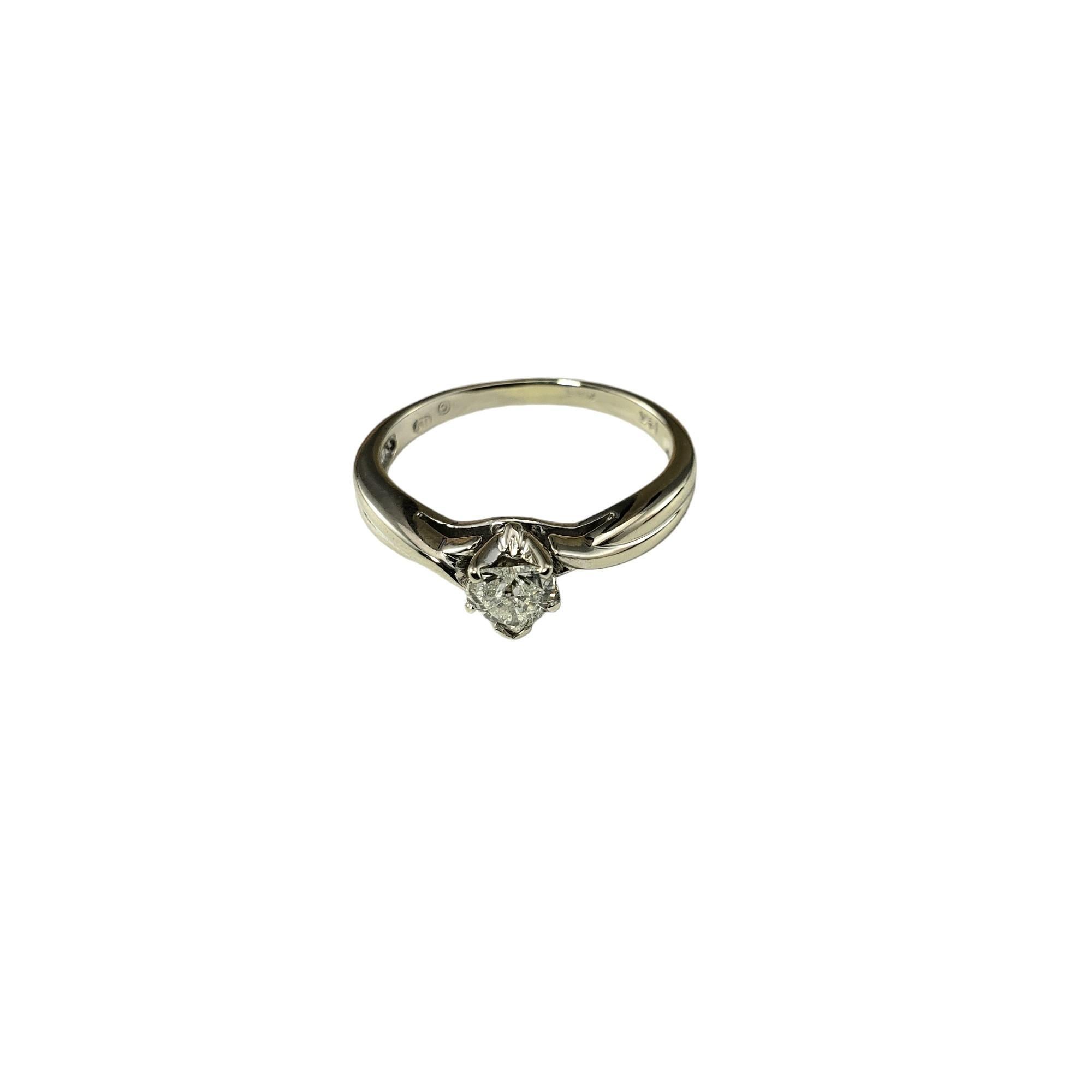 14 Karat White Gold Heart Shaped Diamond Engagement Ring Size 7.5

This sparkling engagement ring features one heart shaped diamond set in classic 14K white gold.  

Shank: 2 mm.

Approximate diamond weight: .30 ct.

Diamond color: J

Diamond