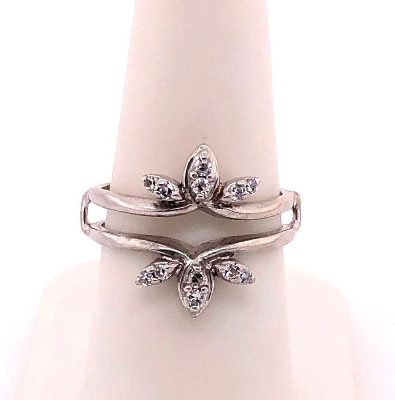 14 Karat White Gold Interlocking Engagement Ring Guard For Sale at 1stDibs