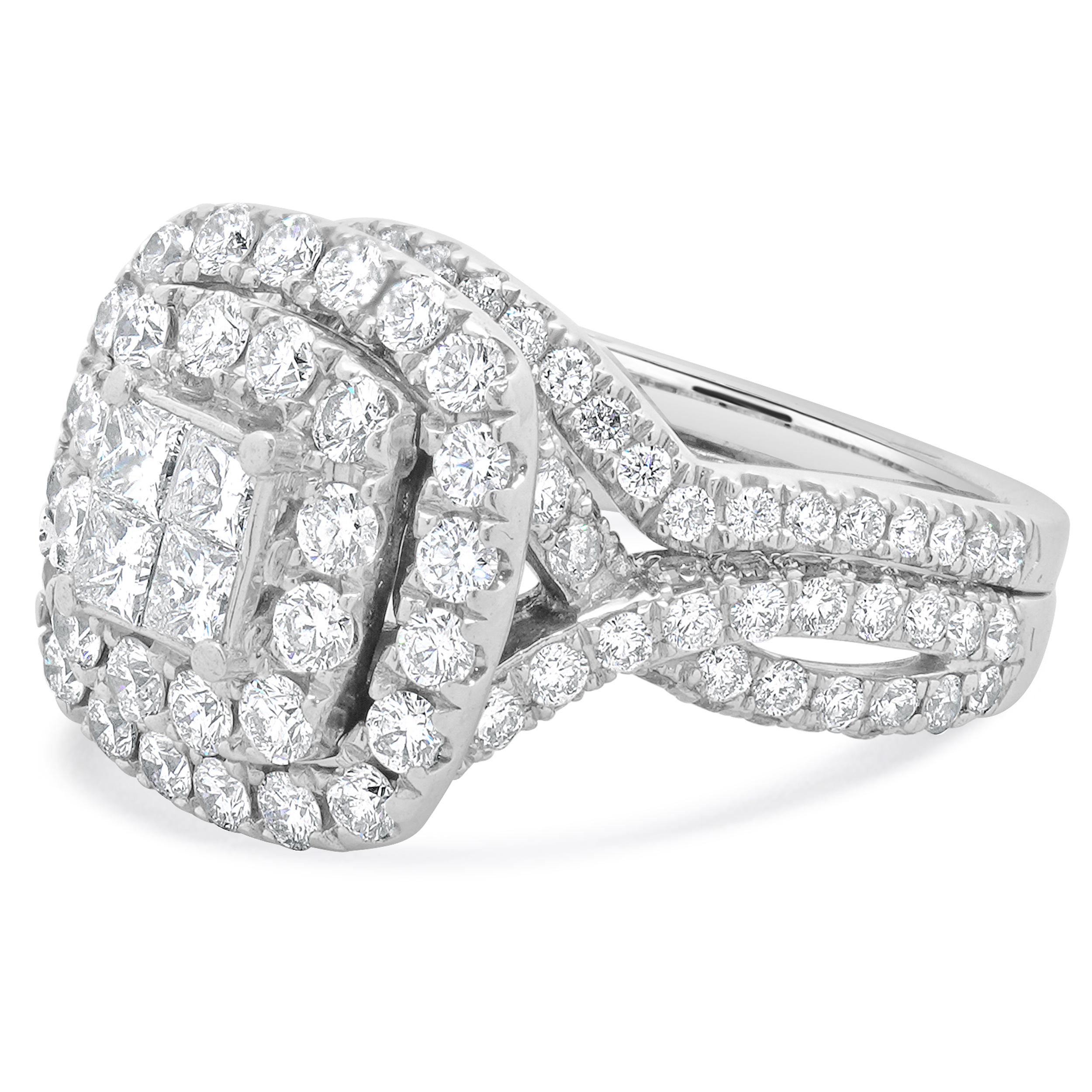 Concepteur : personnalisé
Matériau : Or blanc 14K
Diamant : 174 taille ronde = 3,50cttw
Couleur : G
Clarté : SI1
Taille de la bague : 7.75 (veuillez prévoir deux jours de livraison supplémentaires pour les demandes de taille)
Dimensions : le haut de