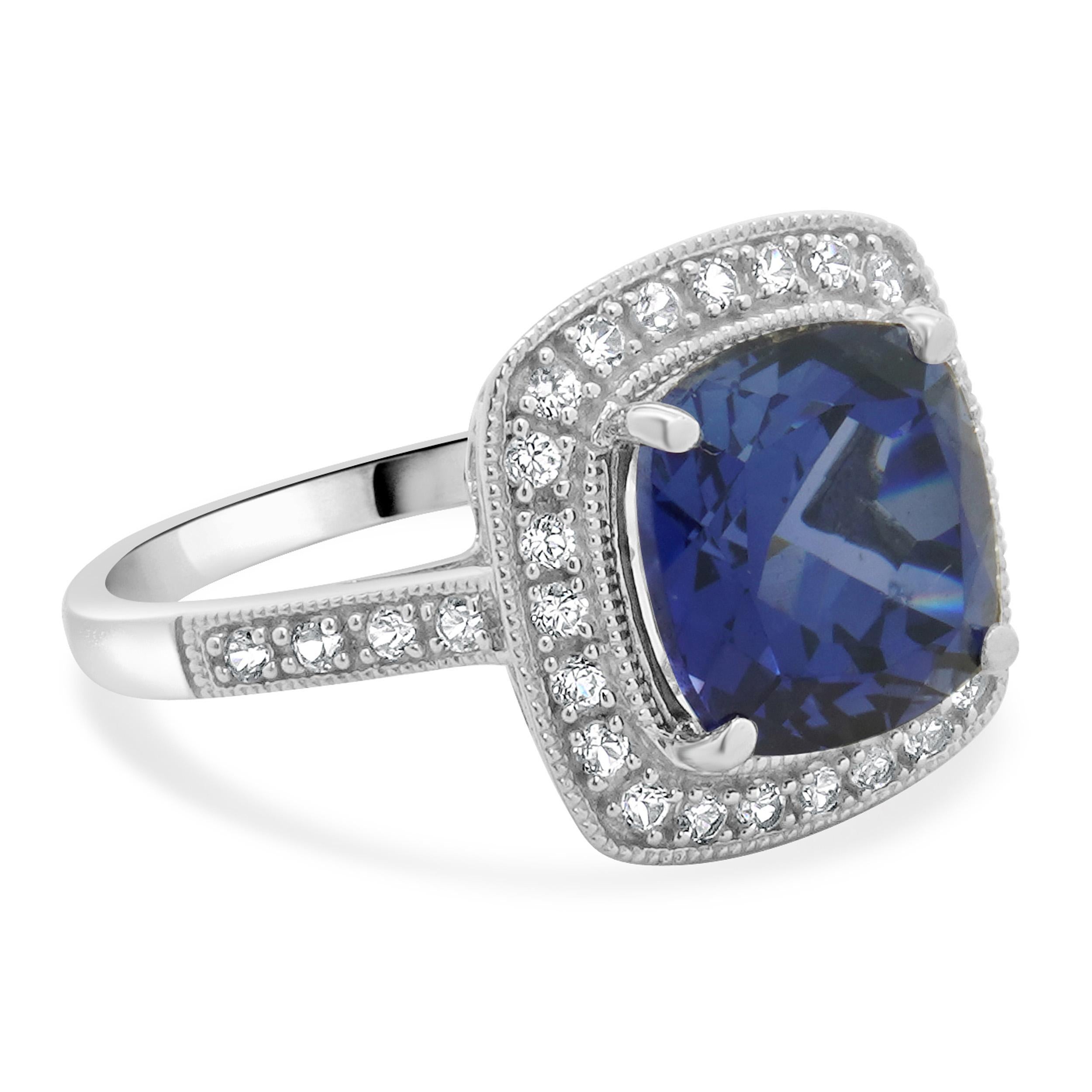 14 Karat White Gold Lab Grown Sapphire and White Topaz Ring In Excellent Condition For Sale In Scottsdale, AZ