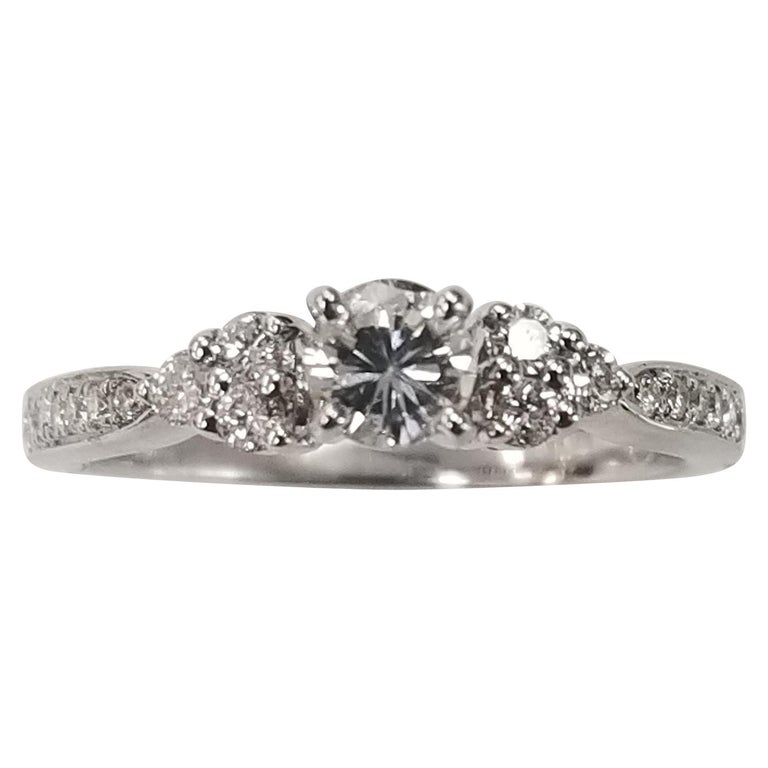 14 Karat White Gold Ladies Diamond Engagement Ring For Sale at 1stDibs