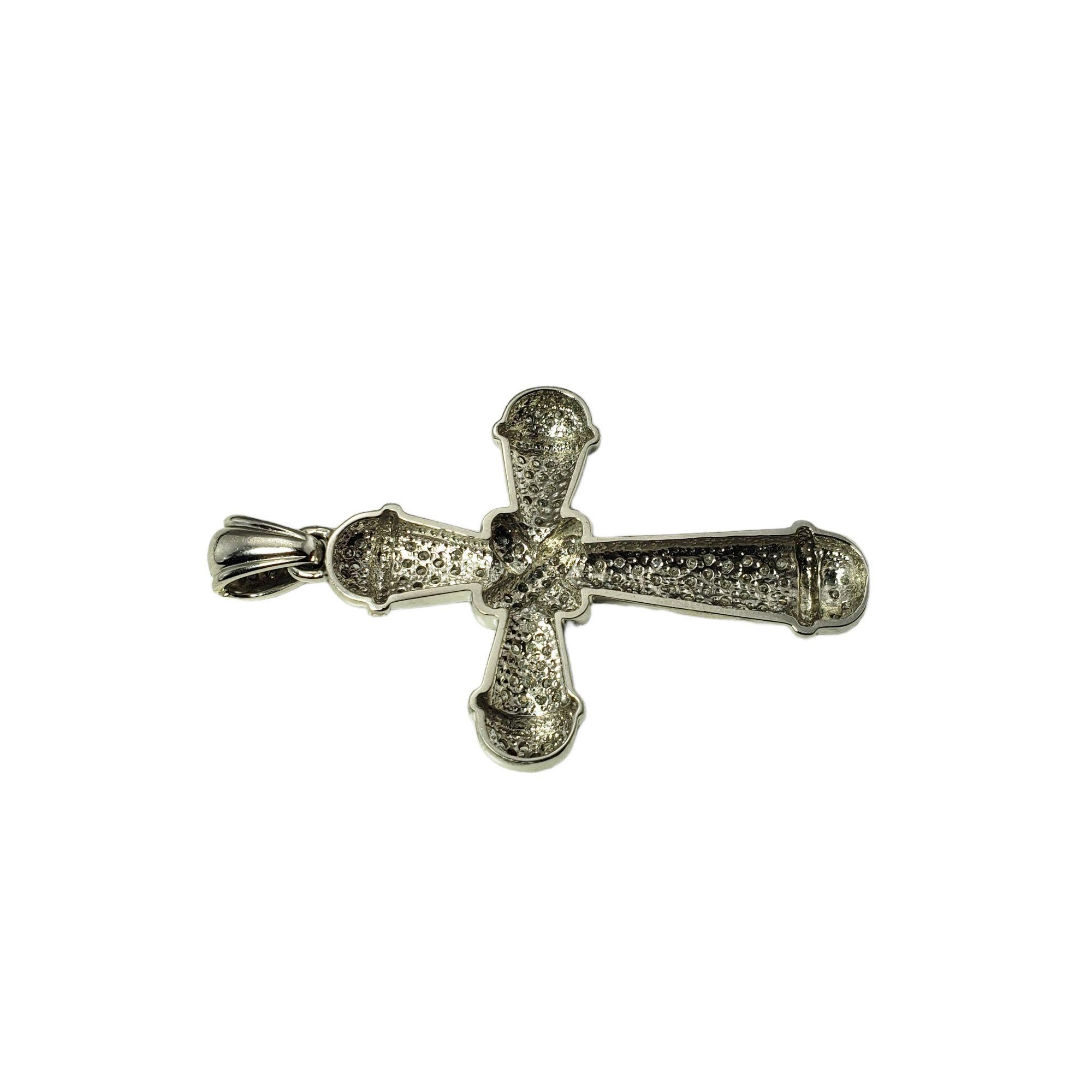Donna Ciondolo a croce grande con diamante in oro bianco 14 carati #21592 in vendita