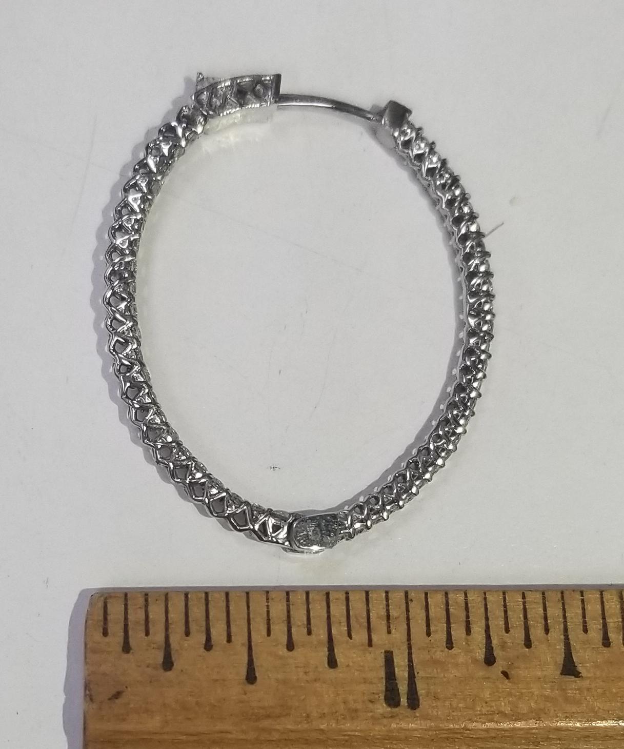 14 Karat White Gold Large Diamond Hoop Earrings 1.50 Carat In New Condition For Sale In Los Angeles, CA