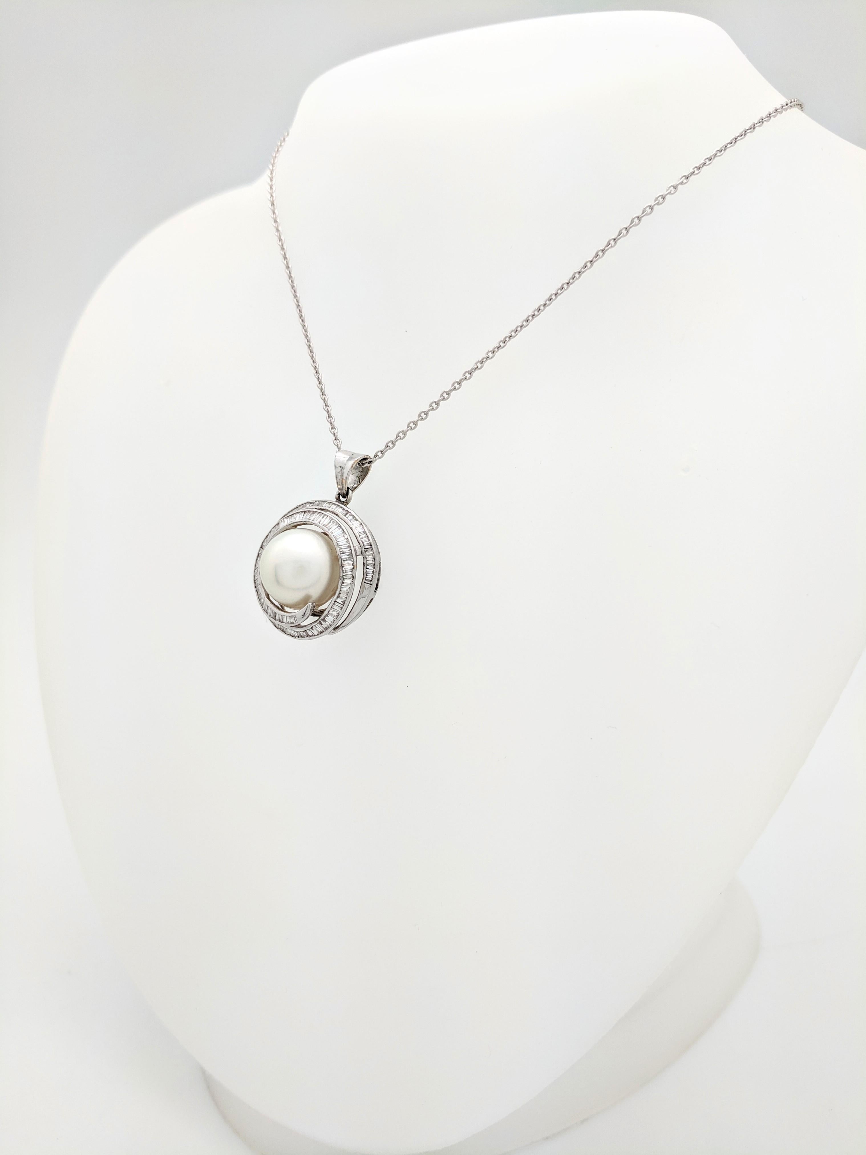 14 Karat White Gold Mabe Pearl and Baguette Cut Diamond Swirl Pendant Necklace In Good Condition For Sale In Gainesville, FL