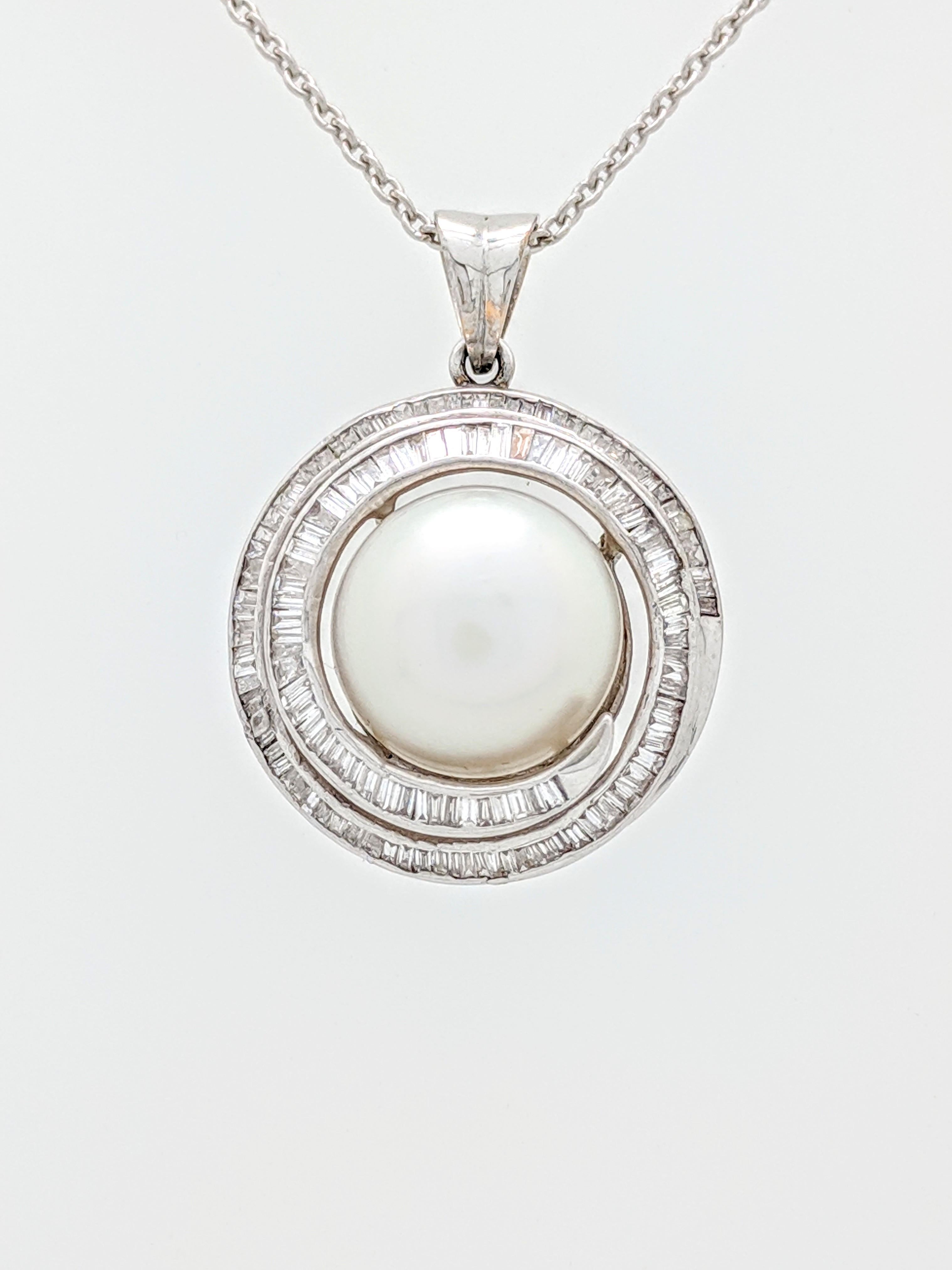 14 Karat White Gold Mabe Pearl and Baguette Cut Diamond Swirl Pendant Necklace For Sale 2