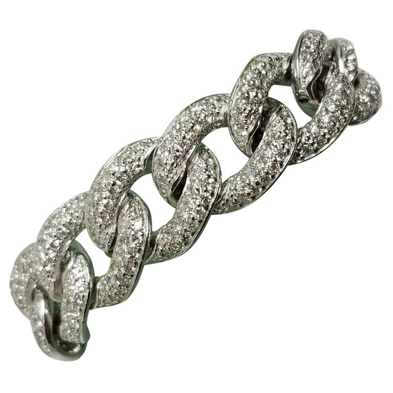14 Karat White Gold Men's Large Diamond Pave Link Bracelet For Sale