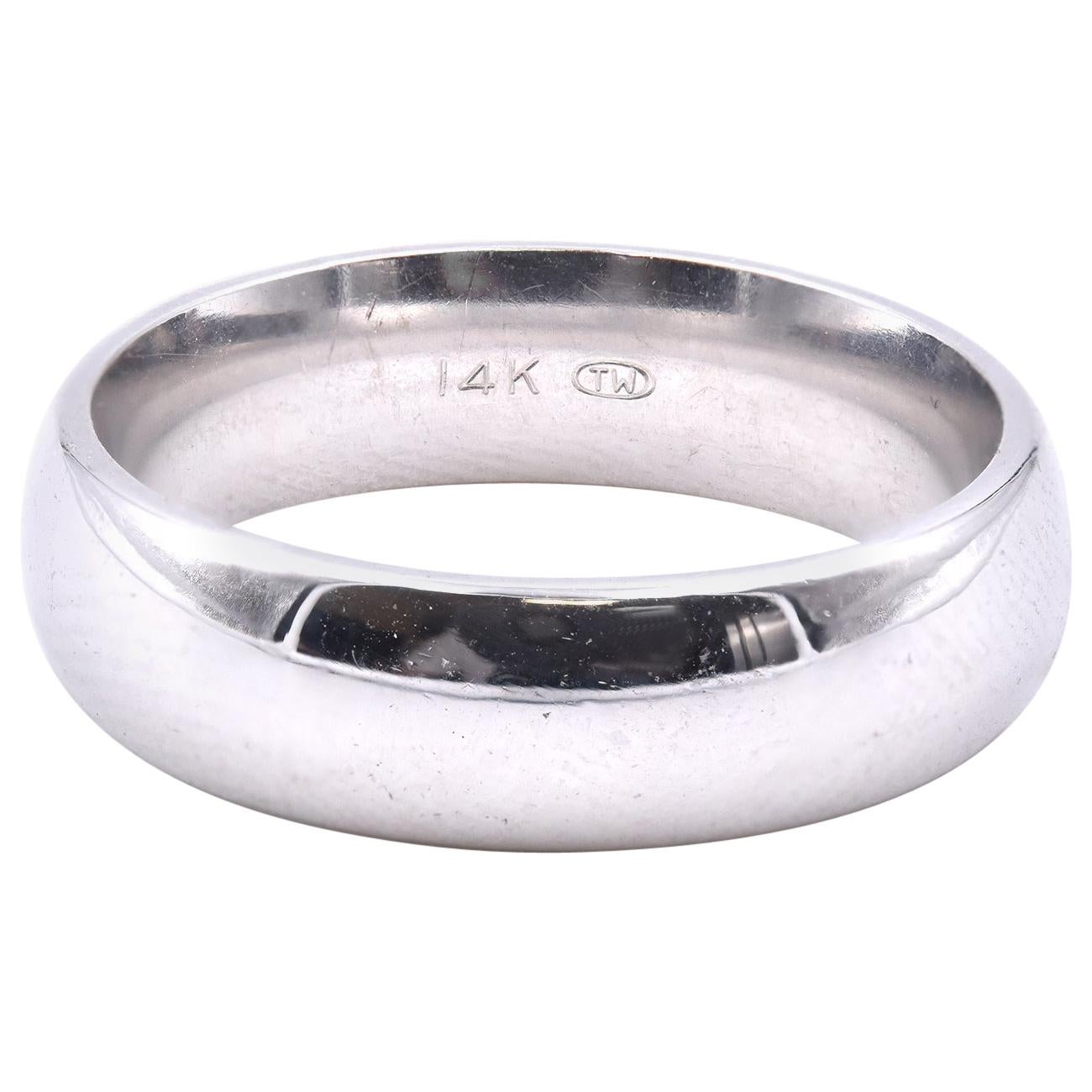 14 Karat White Gold Men’s Wedding Band