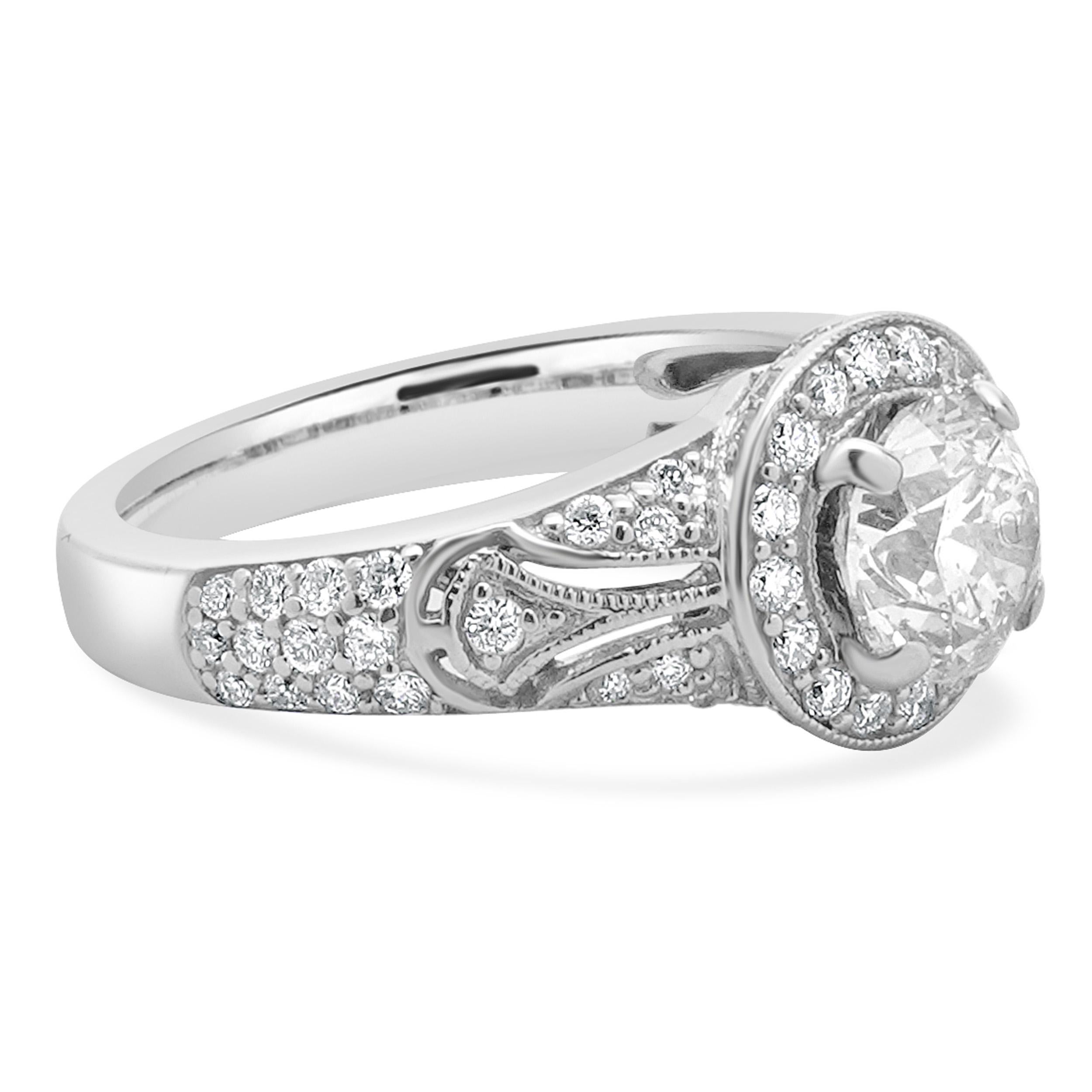 Verlobungsring aus 14 Karat Weißgold mit rundem Milgrain-Diamant (Rundschliff) im Angebot