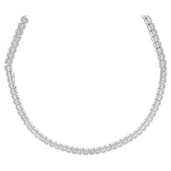 Collana con collare di diamanti incastonati a mosaico in oro bianco 14 carati