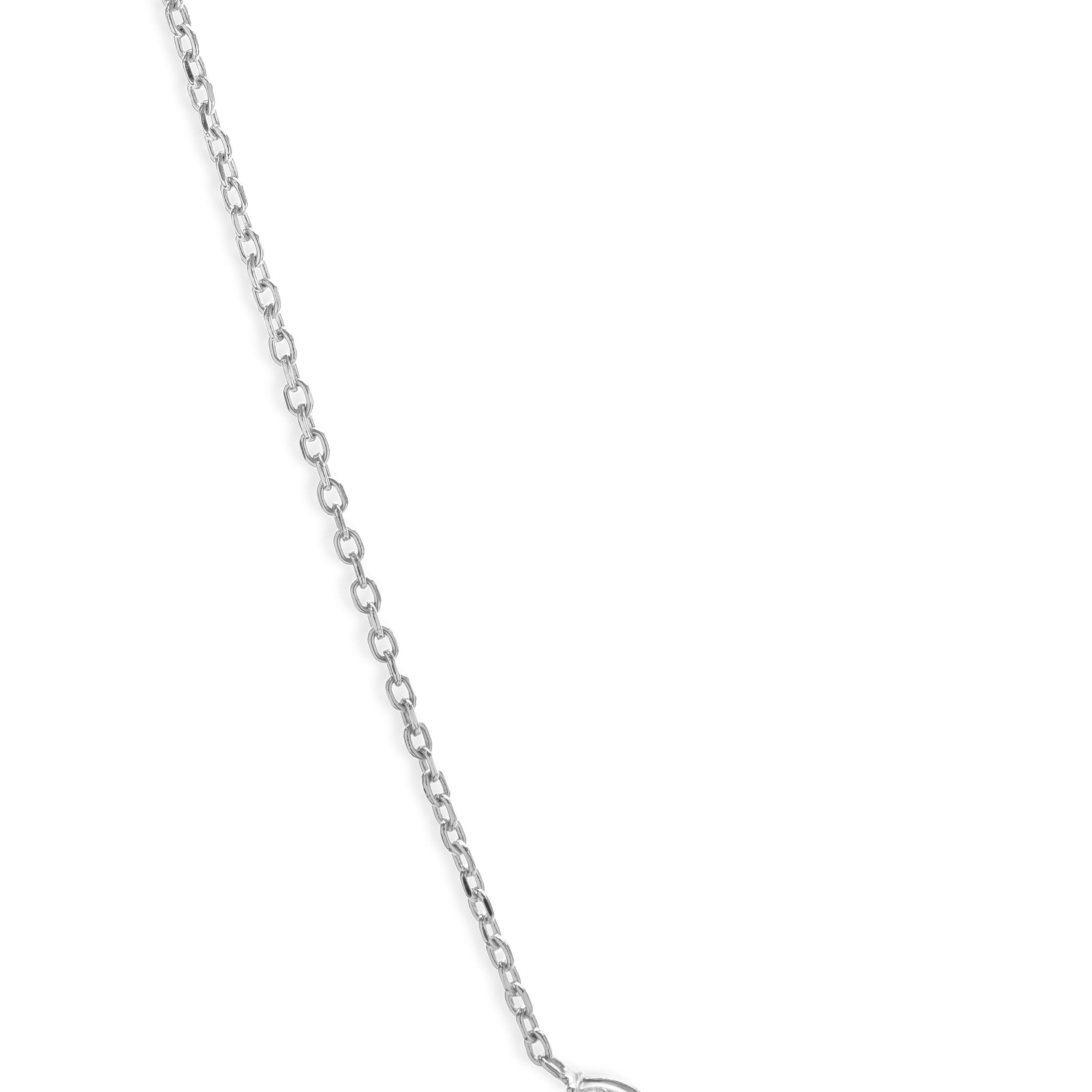 Taglio misto Collana Smile con diamanti a forma multipla in oro bianco 14 carati in vendita