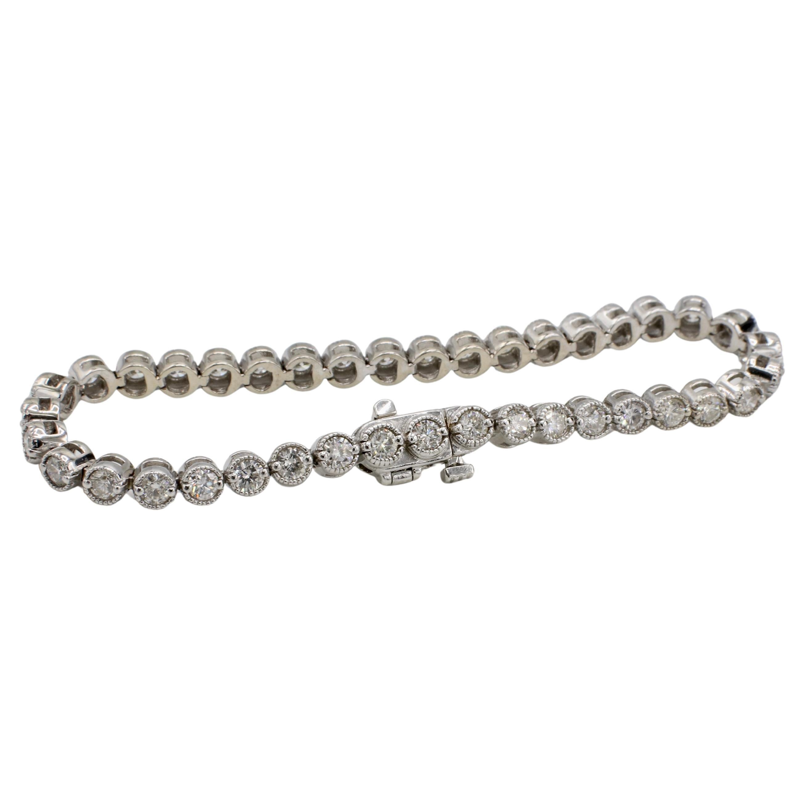 14 Karat Weißgold Natürliche 4,00 Karat Diamant Tennis Milgrain Line Armband
Metall: 14k Weißgold
Gewicht: 13.33 Gramm
Diamanten: Ca. 4.00 CTW G-H SI runde Naturdiamanten
Länge: 6,5 Zoll
Breite: 4 mm
RDDD F35000798