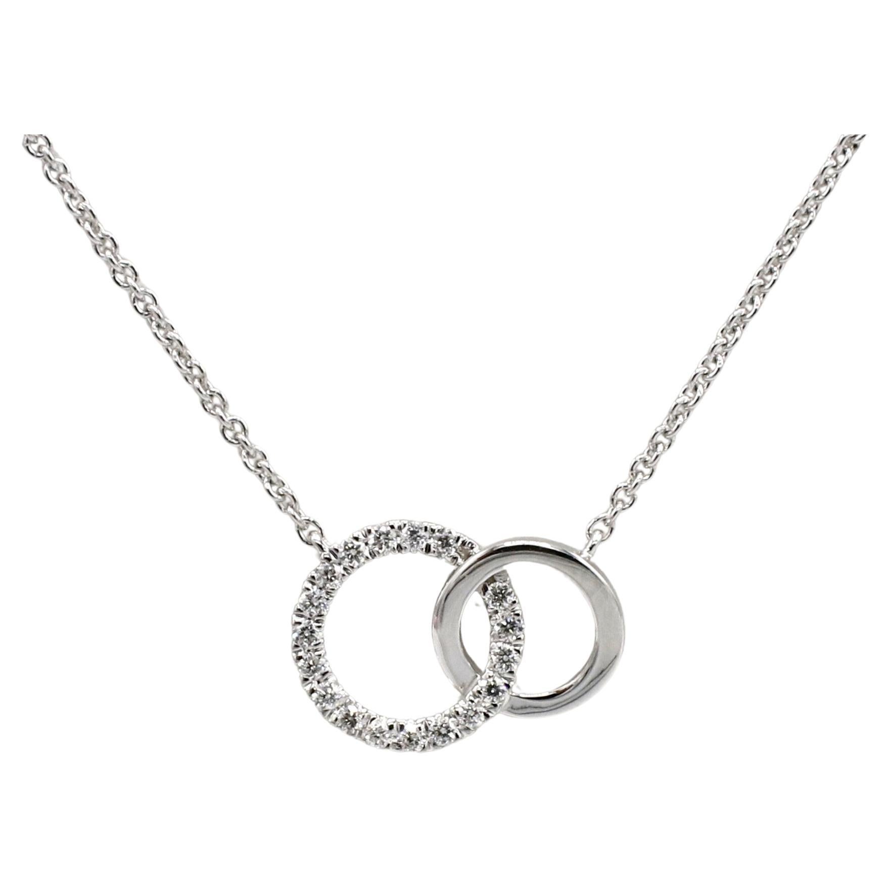 14 Karat White Gold Natural Diamond Interlocking Circle Pendant Drop Necklace  For Sale