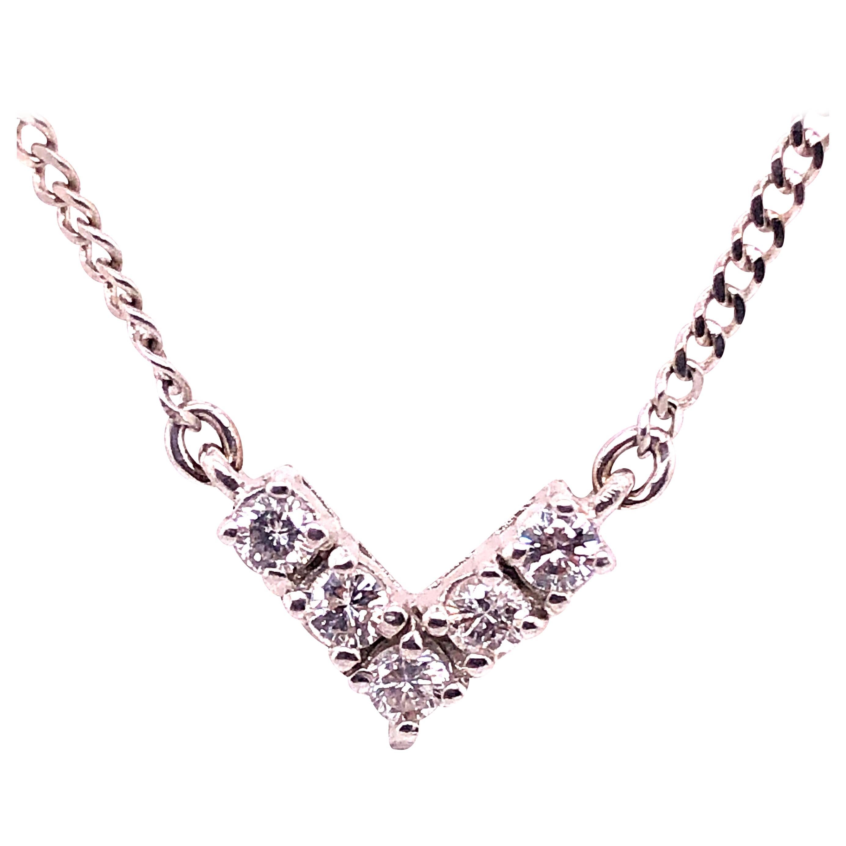14 Karat White Gold Necklace with Diamond Pendant