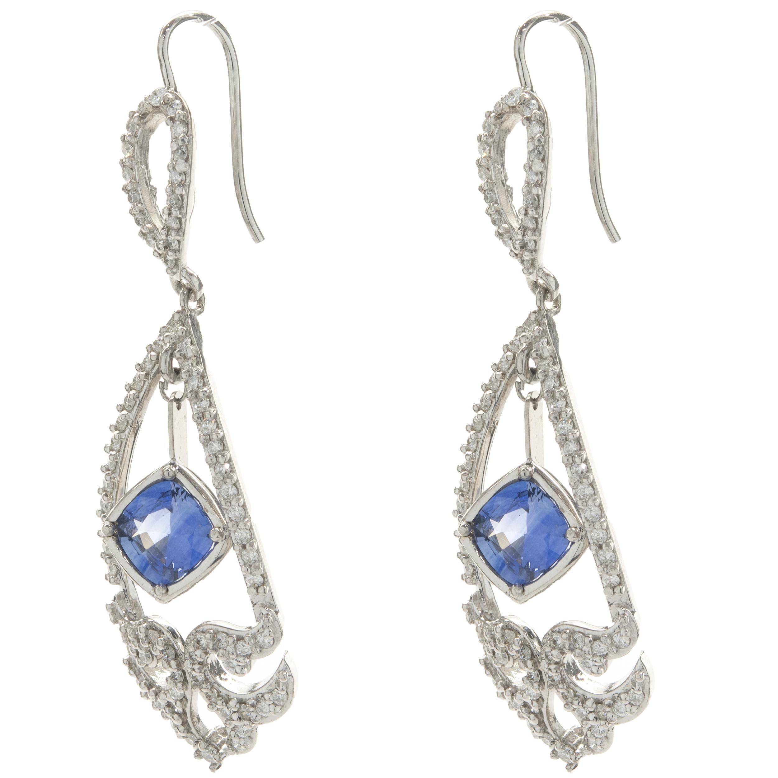 14 Karat White Gold NO HEAT Sapphire and Diamond Drop Earrings In Excellent Condition For Sale In Scottsdale, AZ