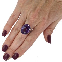 14 Karat Weißgold Ovaler Amethyst-Cocktailring