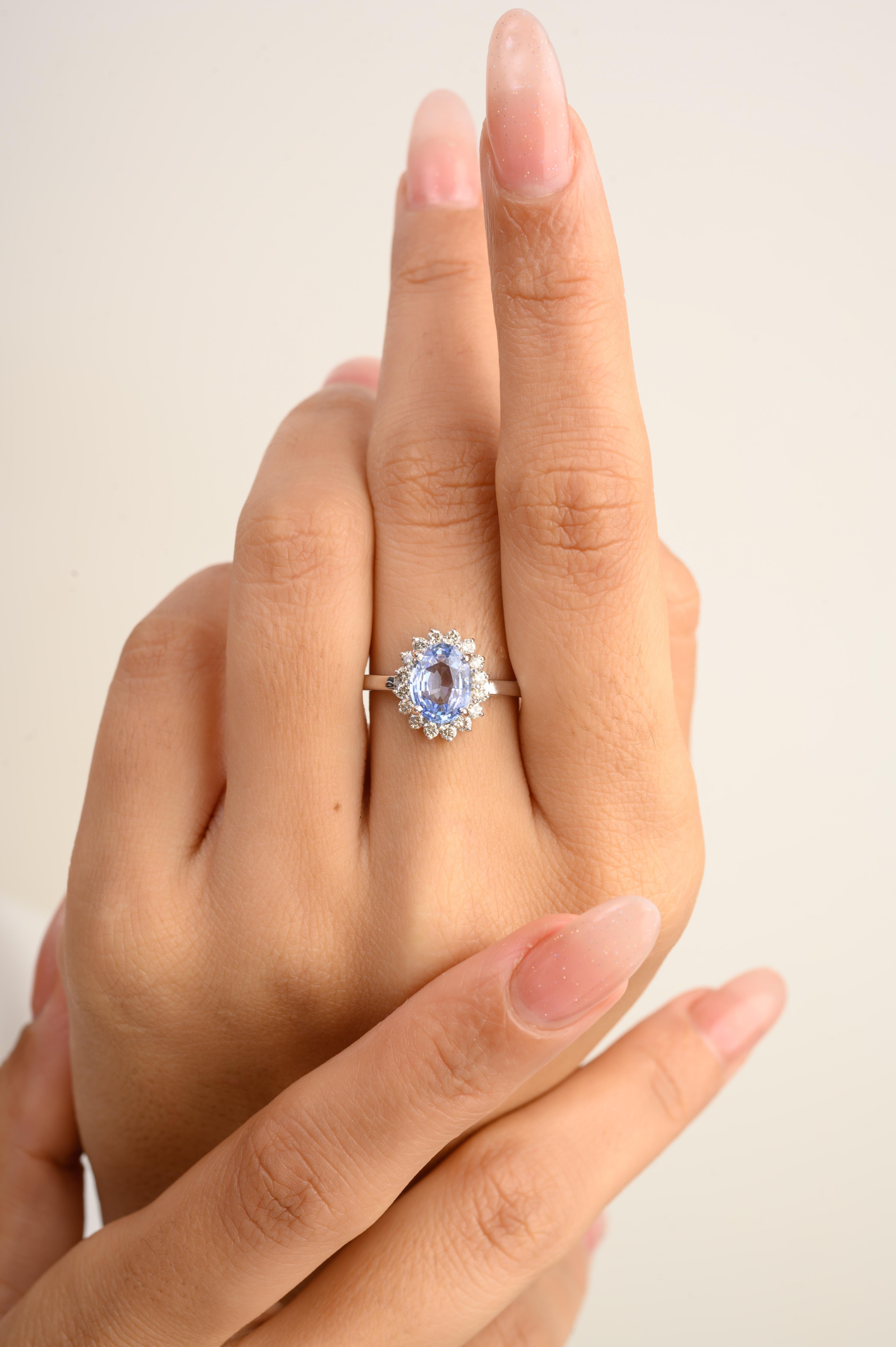 in vendita:  Anello di fidanzamento in oro bianco 14 carati con zaffiro blu ovale e diamante a raggiera per lei 6