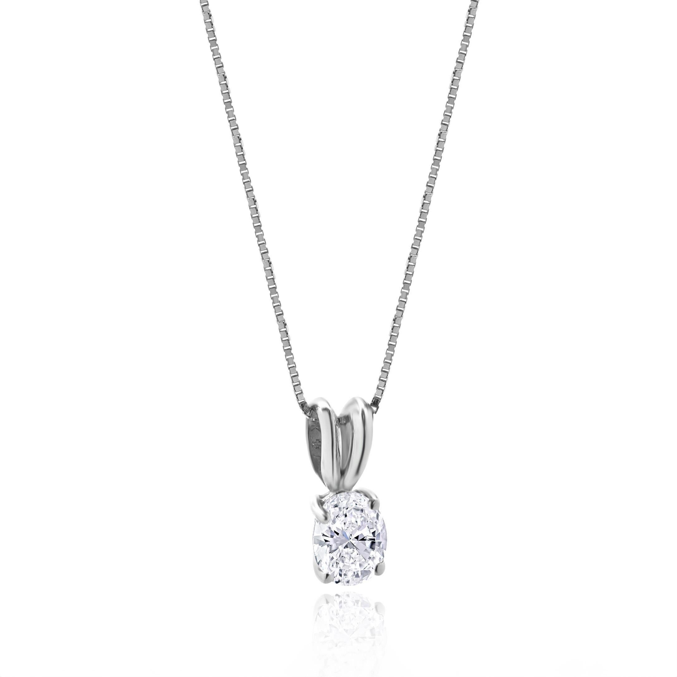 14 Karat Weißgold Oval Diamant Solitär Halskette (Ovalschliff) im Angebot