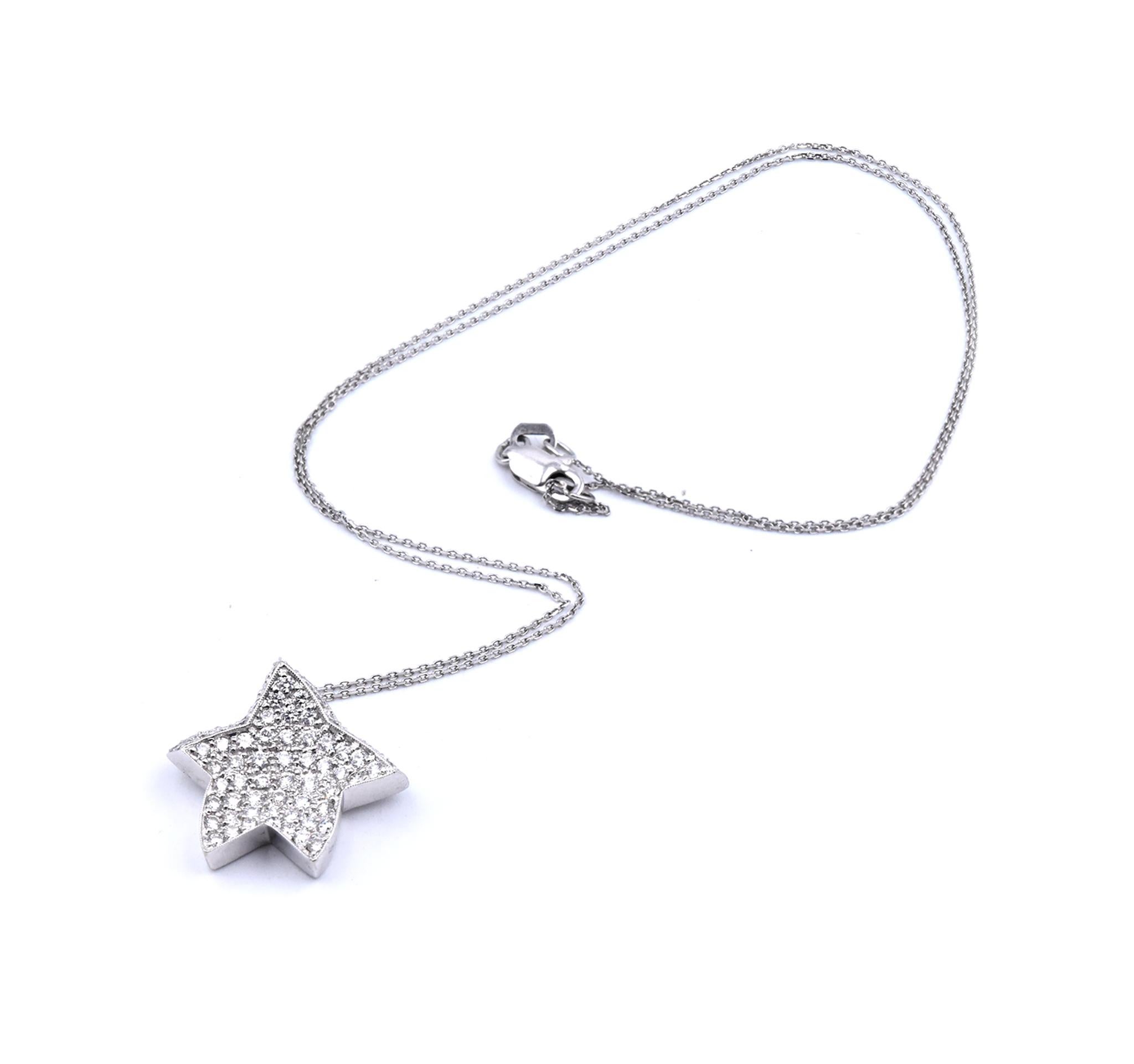 18 Karat White Gold Pave Diamond Star Necklace In Excellent Condition For Sale In Scottsdale, AZ