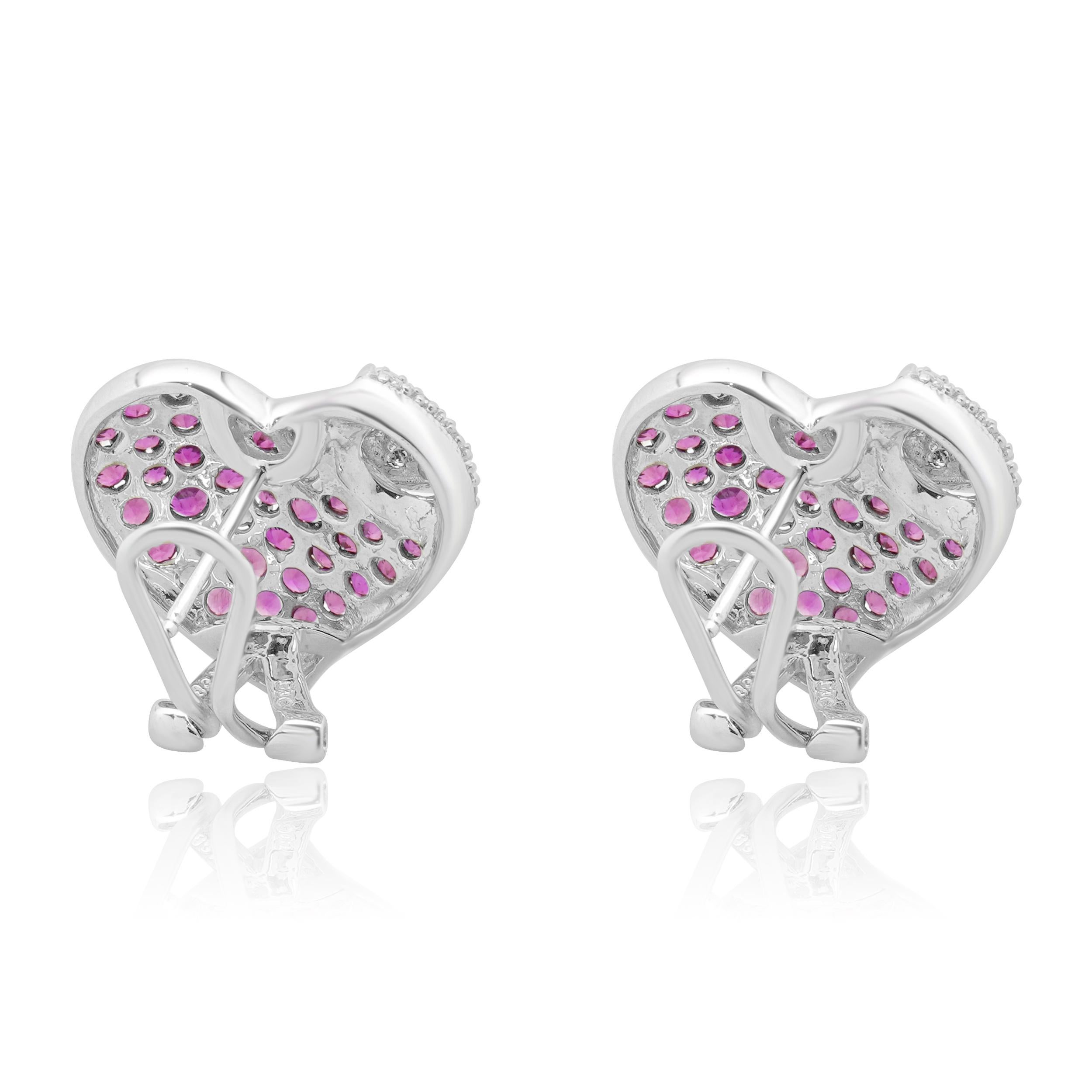 Orecchini a cuore in oro bianco 14 carati con zaffiro rosa e diamanti In condizioni ottime in vendita a Scottsdale, AZ