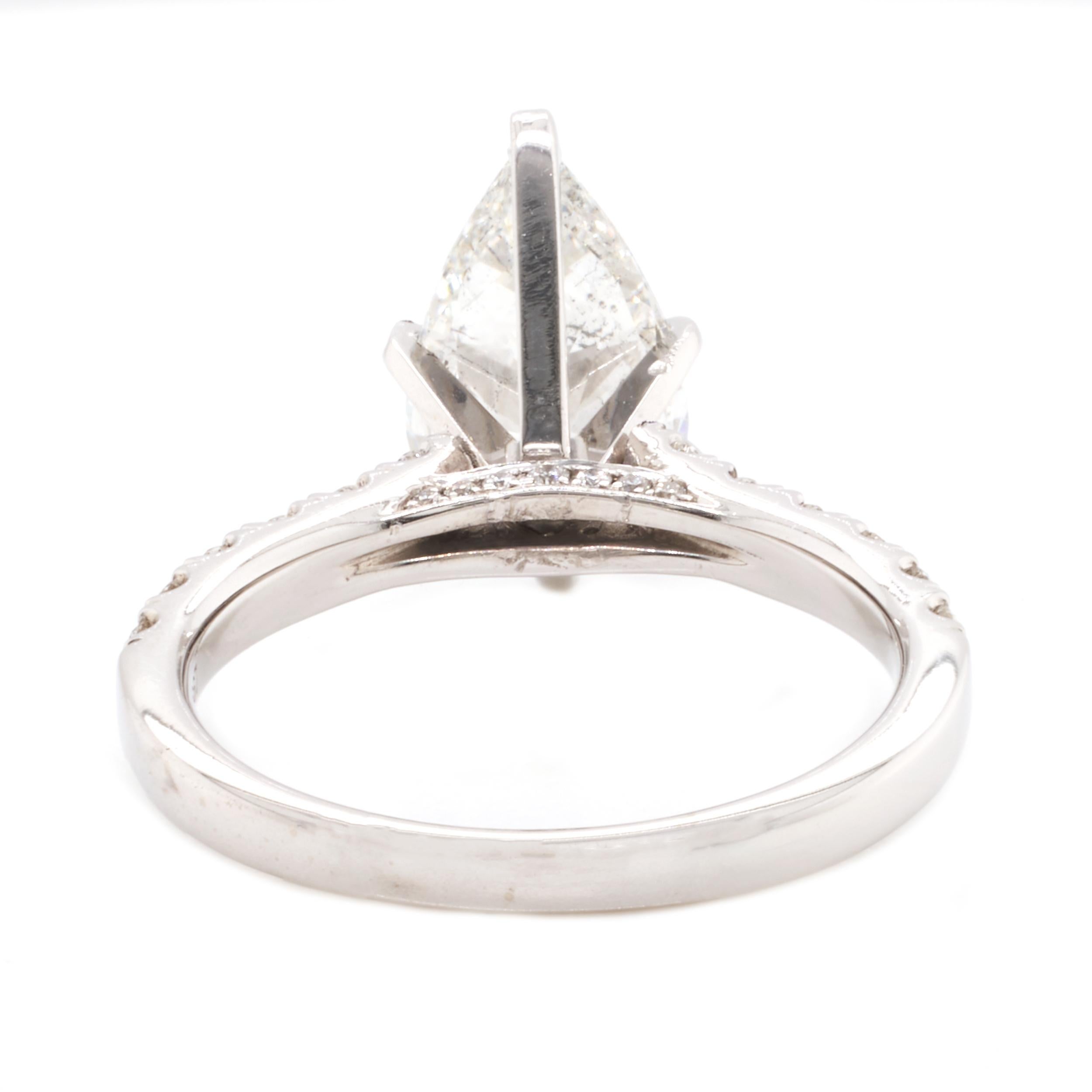 Anello di fidanzamento con diamante taglio pera in oro bianco 14 carati In condizioni ottime in vendita a Scottsdale, AZ