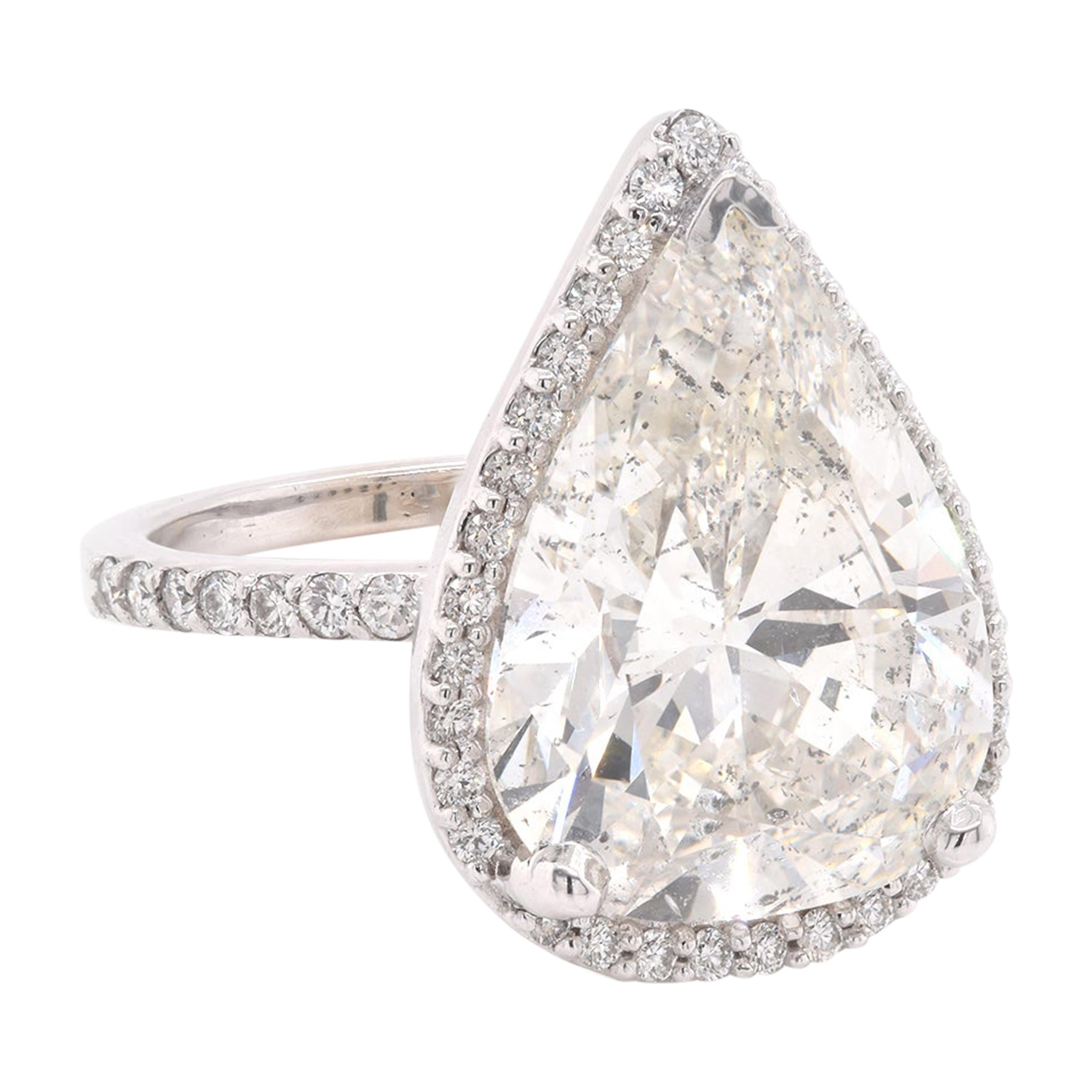 14 Karat White Gold Pear Diamond Engagement Ring For Sale