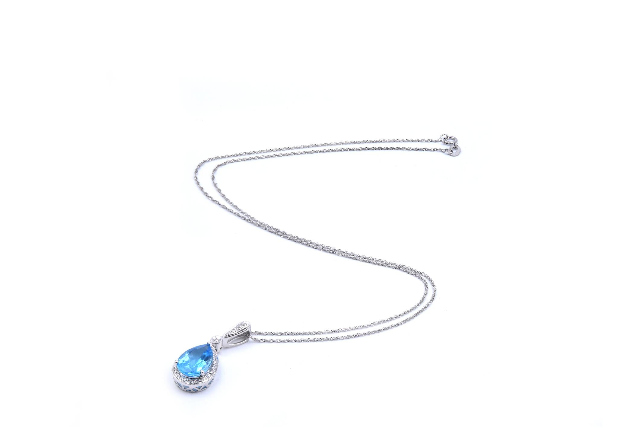 Halskette aus 18 Karat Weißgold mit birnenförmigem blauem Topas und Diamanten (Tropfenschliff)