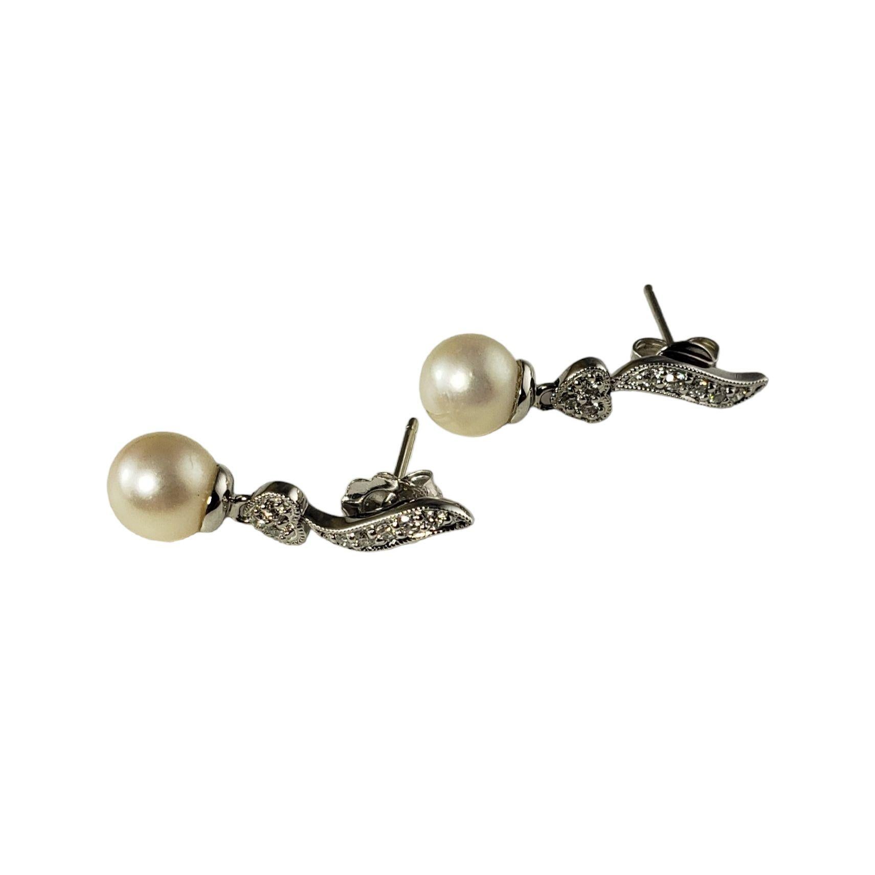  14 Karat White Gold Pearl and Diamond Earrings In Good Condition For Sale In Washington Depot, CT