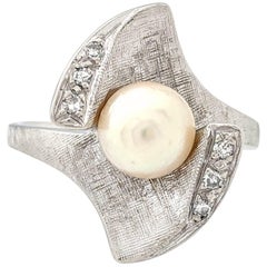 Retro 14 Karat White Gold Pearl and Diamond Estate Ring