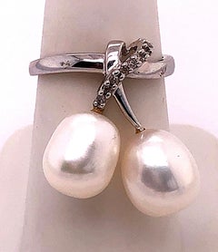 14 Karat White Gold Pearl and Diamond Freeform Ring