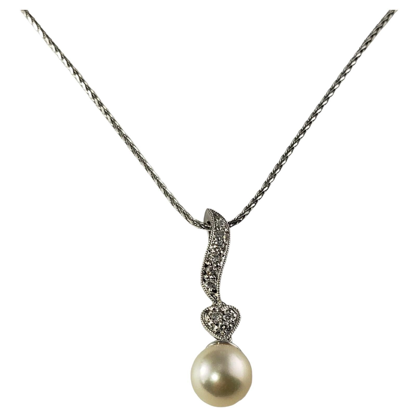 14 Karat White Gold Pearl and Diamond Pendant Necklace For Sale