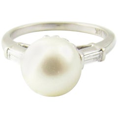 14 Karat White Gold Pearl and Diamond Ring