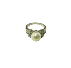 14 Karat White Gold Pearl and Diamond Ring Size 7.25 #15507