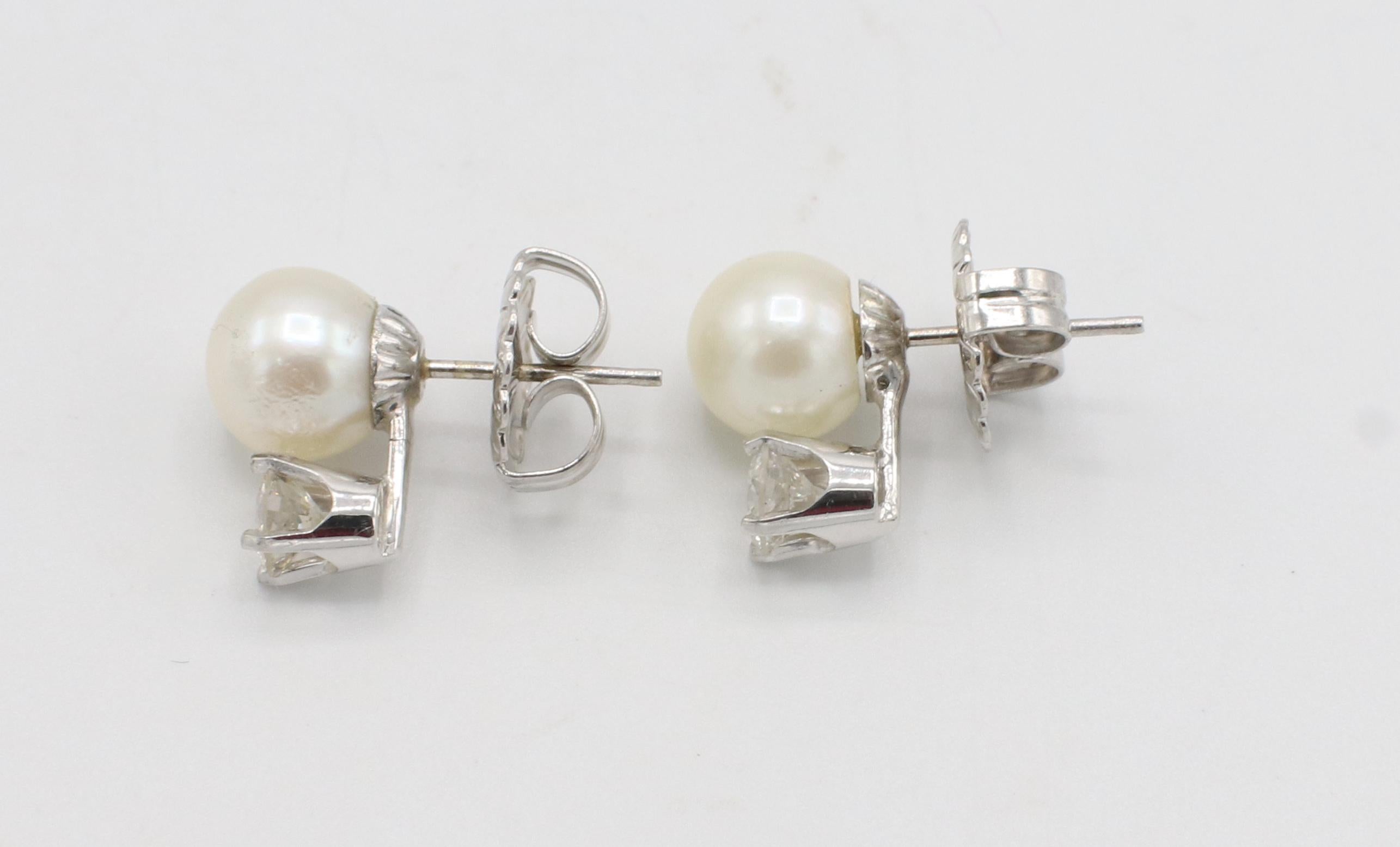 Round Cut 14 Karat White Gold Pearl & Natural Diamond Stud Earrings For Sale